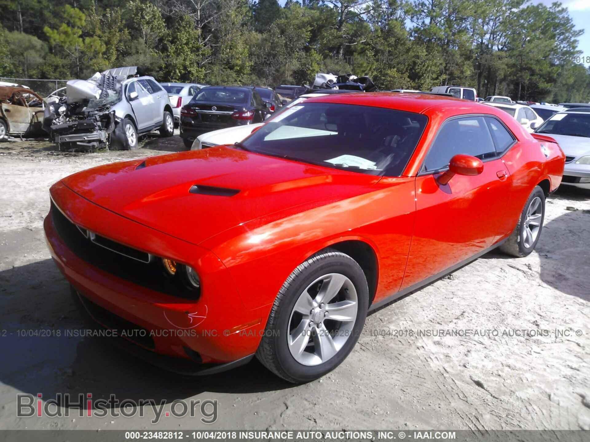 2018 Dodge Challenger - VIN: 2C3CDZAG4JH242339 - Фото 2