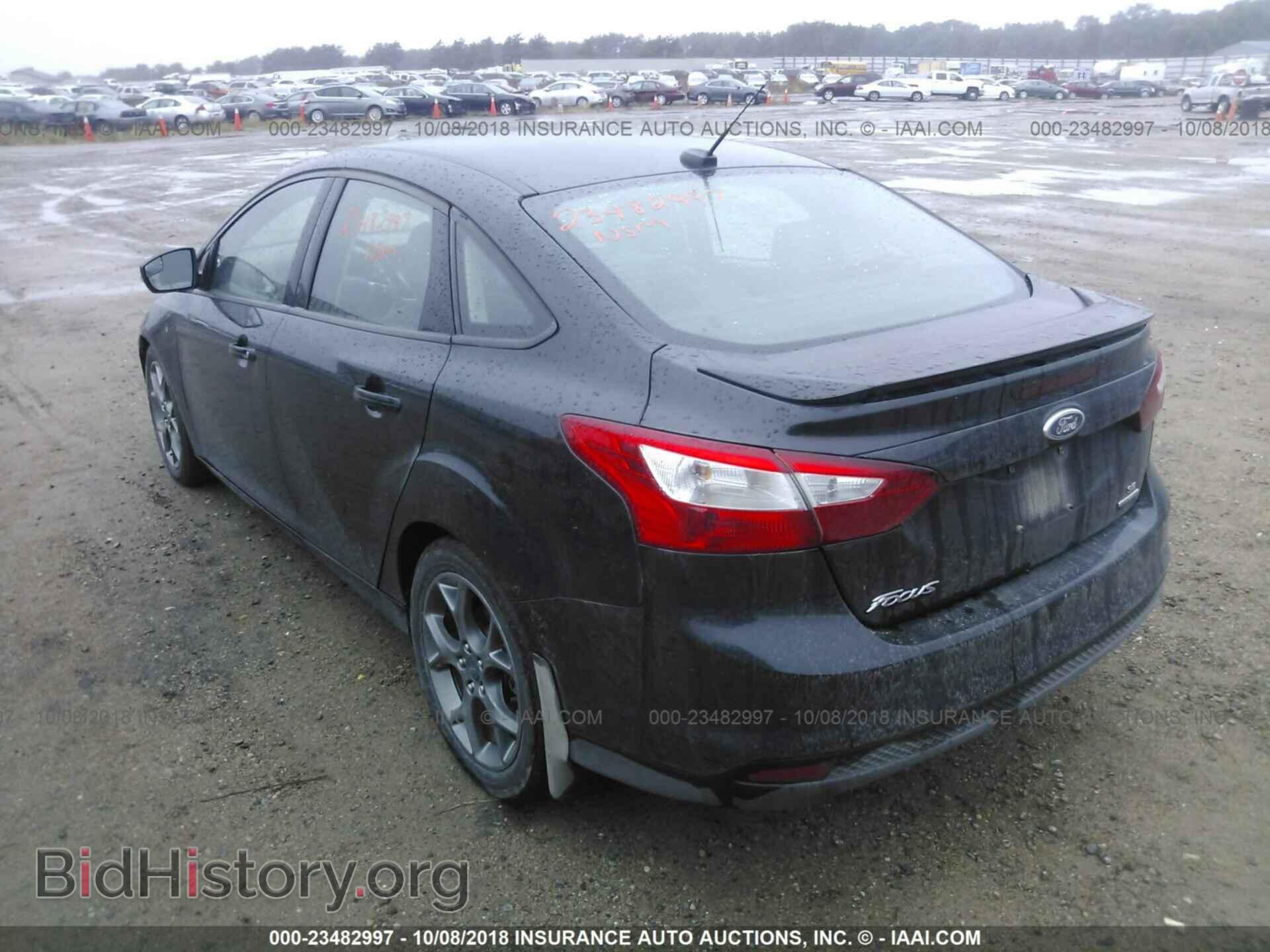 2014 Ford Focus - VIN: 1FADP3F22EL413671 - Фото 3