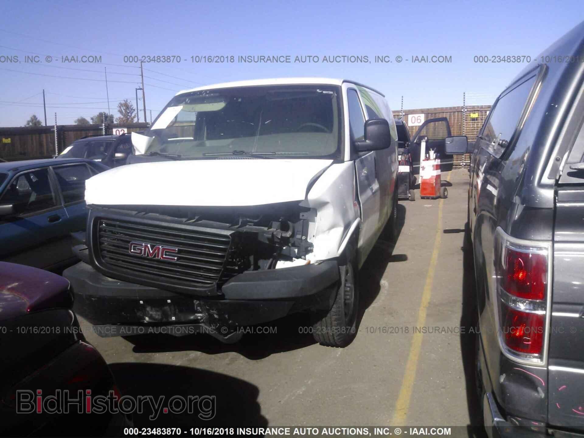 2014 Gmc Savana - VIN: 1GTW7FCA8E1129408 - Photo 2