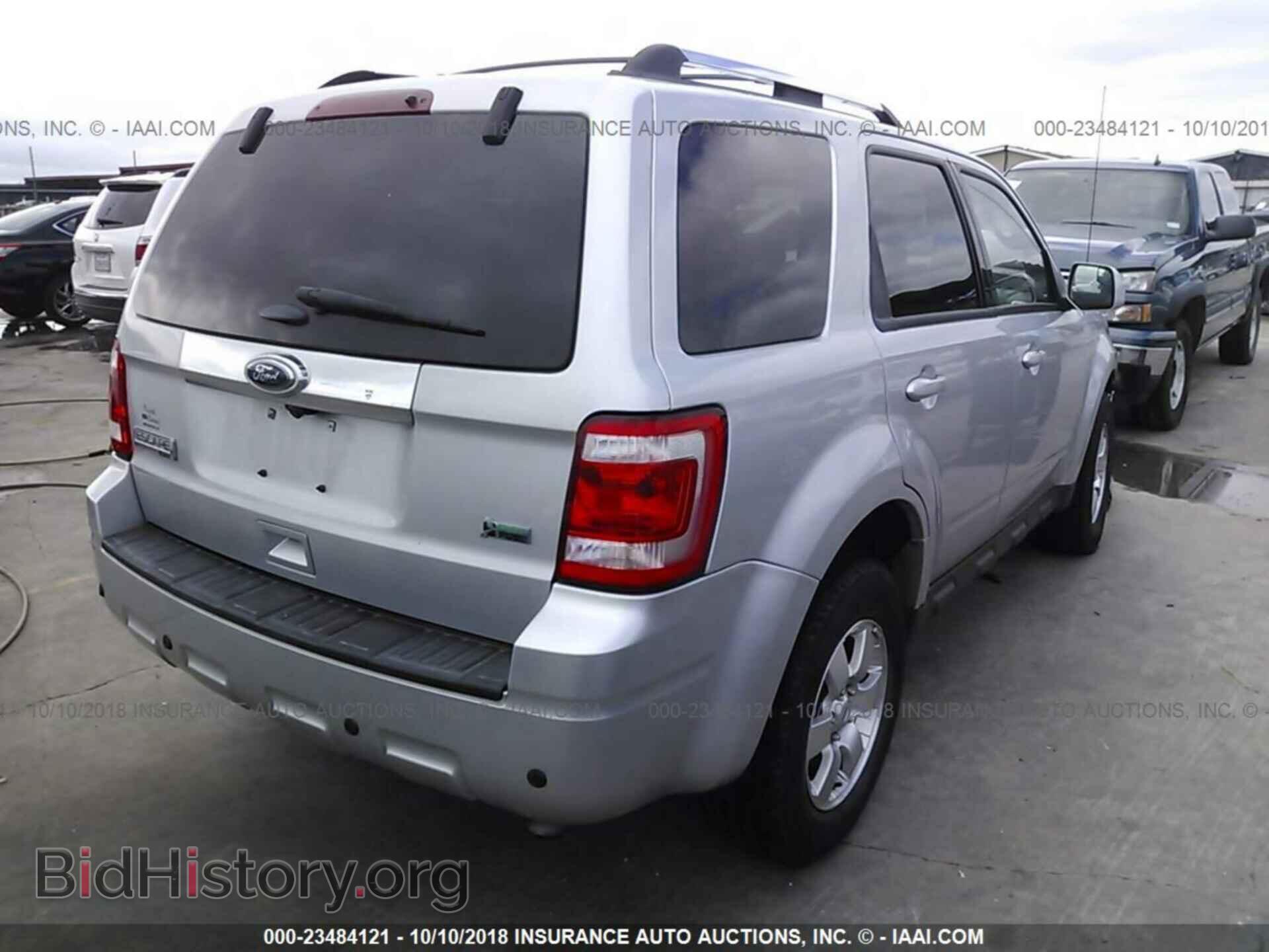 2011 Ford Escape - VIN: 1FMCU0EG8BKA85938 - Photo 4