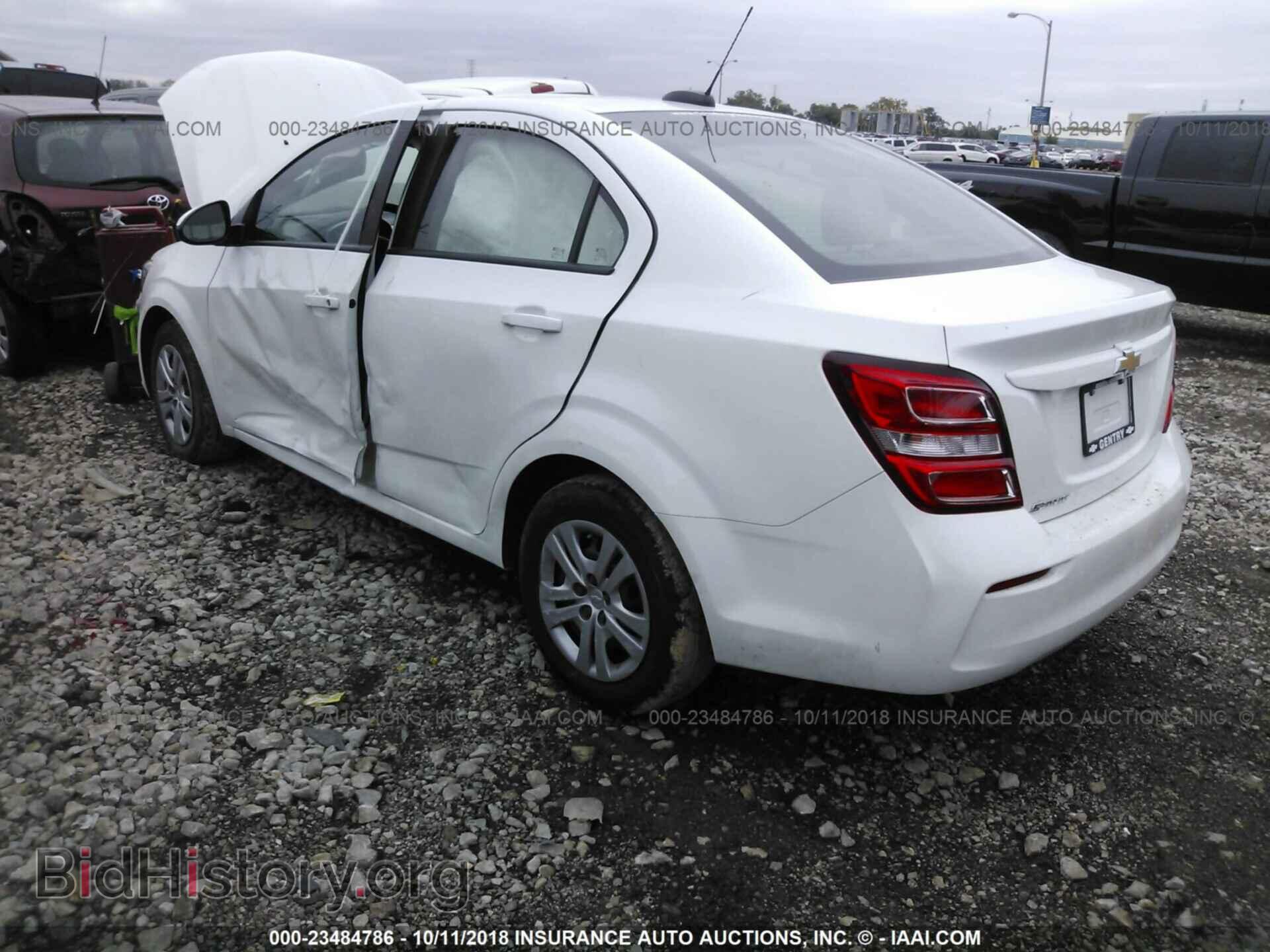 2017 CHEVROLET SONIC - VIN: 1G1JB5SH2H4142300 - Фото 3