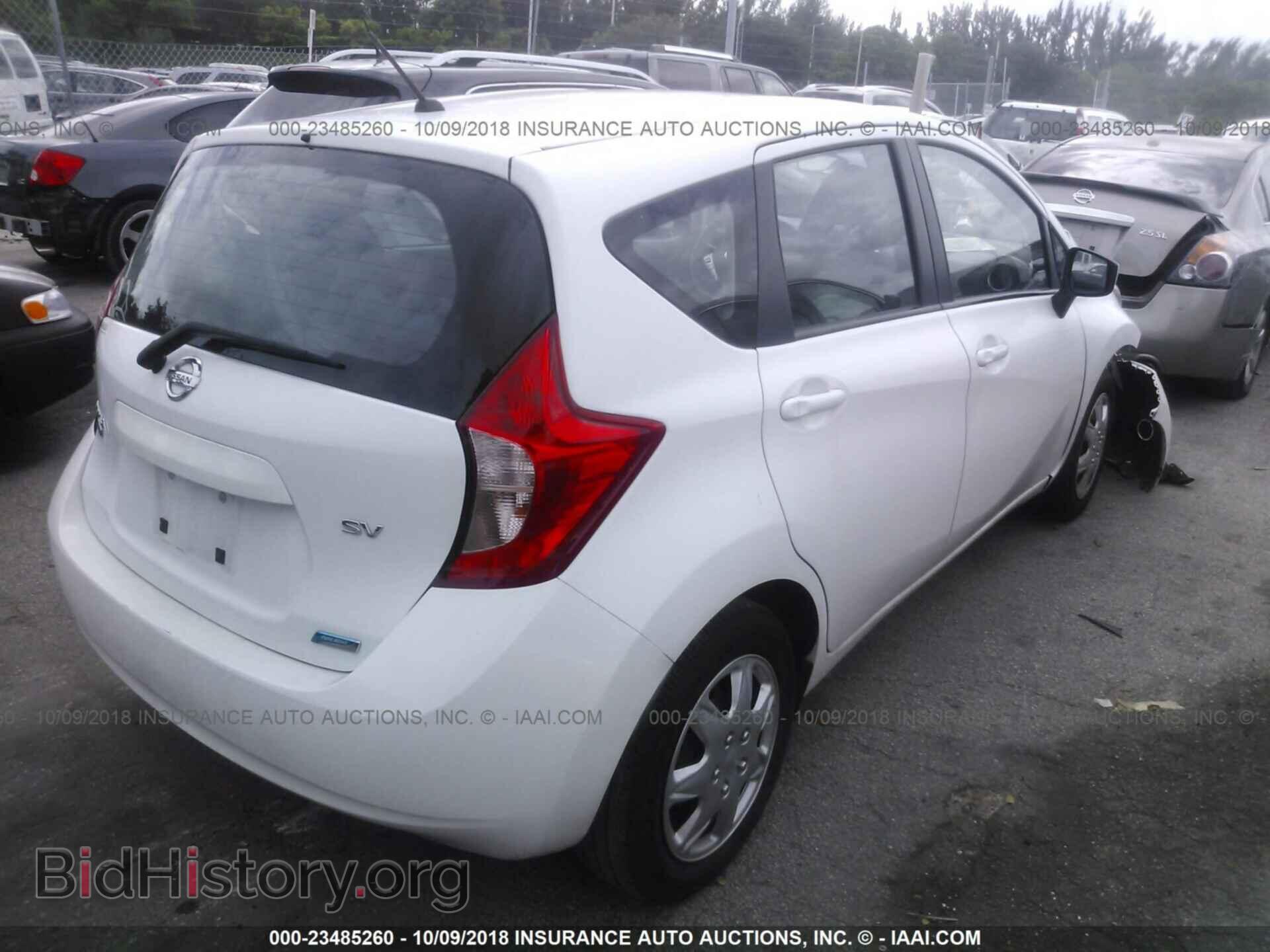 2015 Nissan Versa note - VIN: 3N1CE2CPXFL404330 - Photo 4