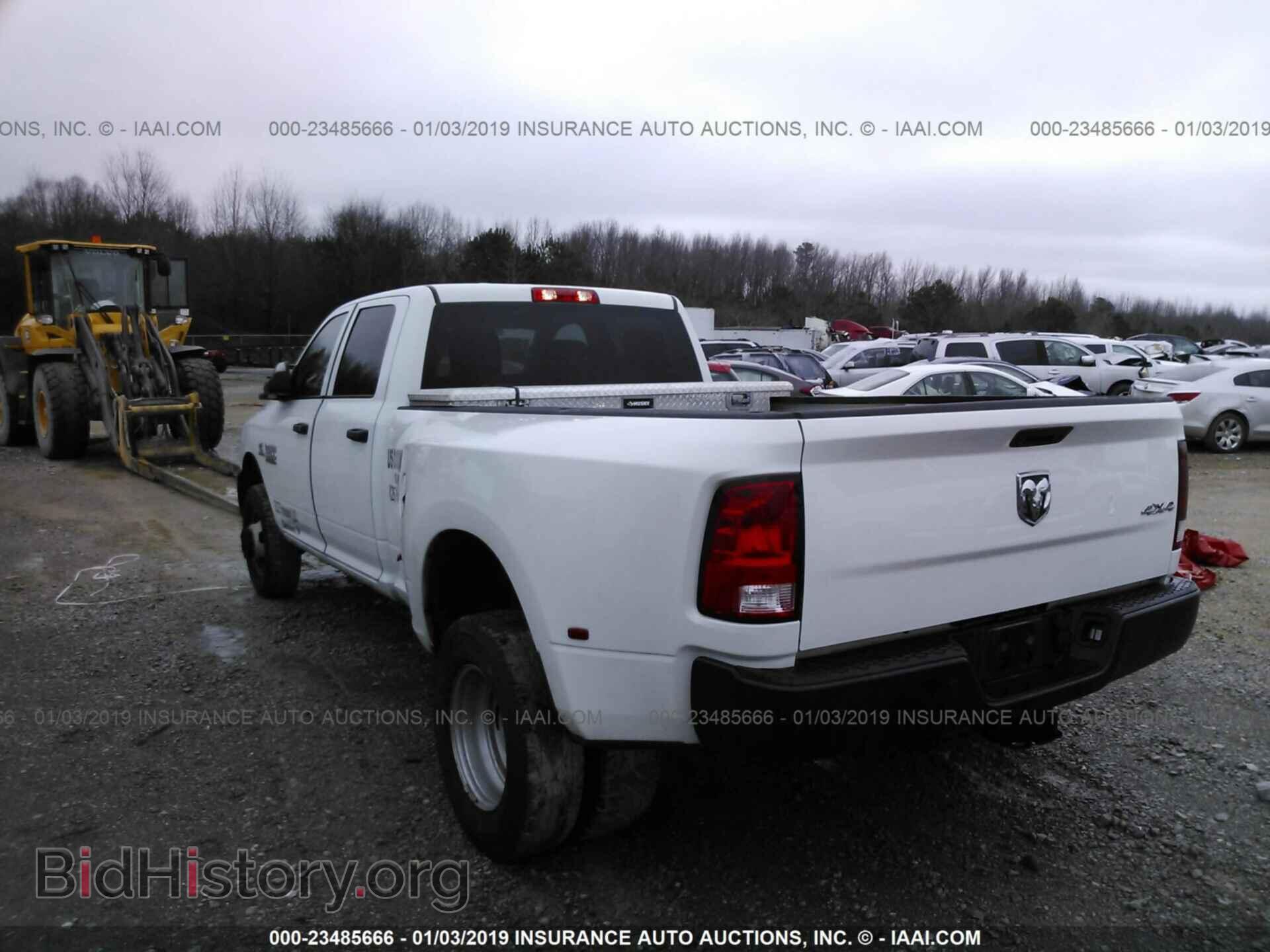 2018 RAM 3500 - VIN: 3C63RRGL6JG112216 - Фото 3