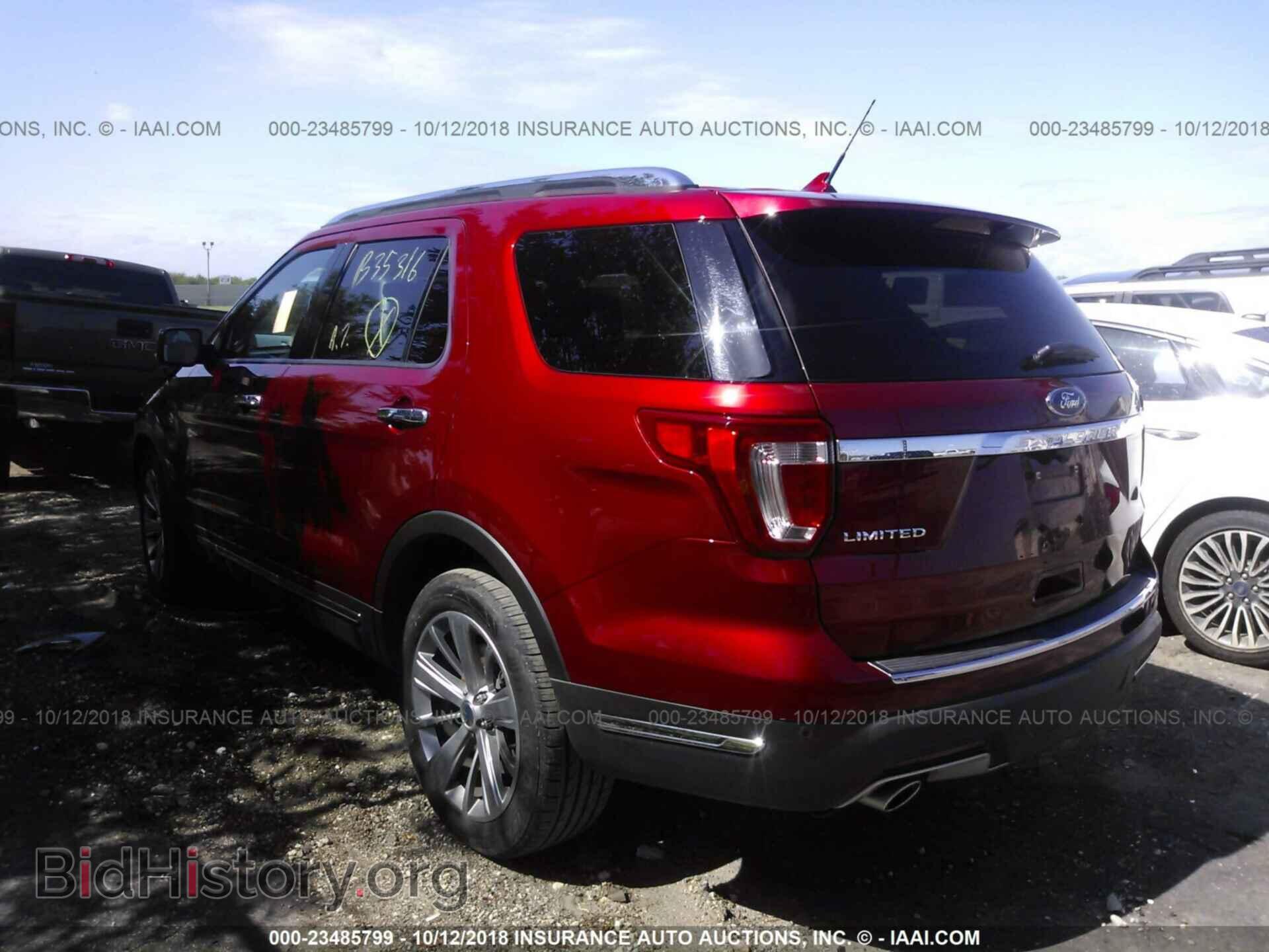 2018 Ford Explorer - VIN: 1FM5K7F86JGB35316 - Фото 3