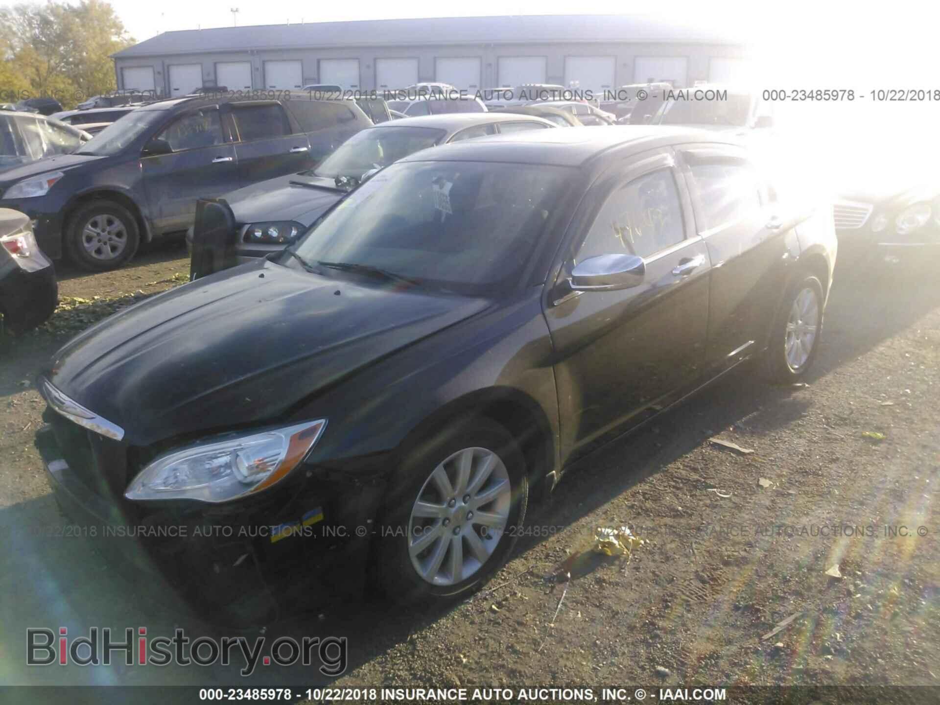 2013 CHRYSLER 200 - VIN: 1C3CCBCG4DN737773 - Photo 2