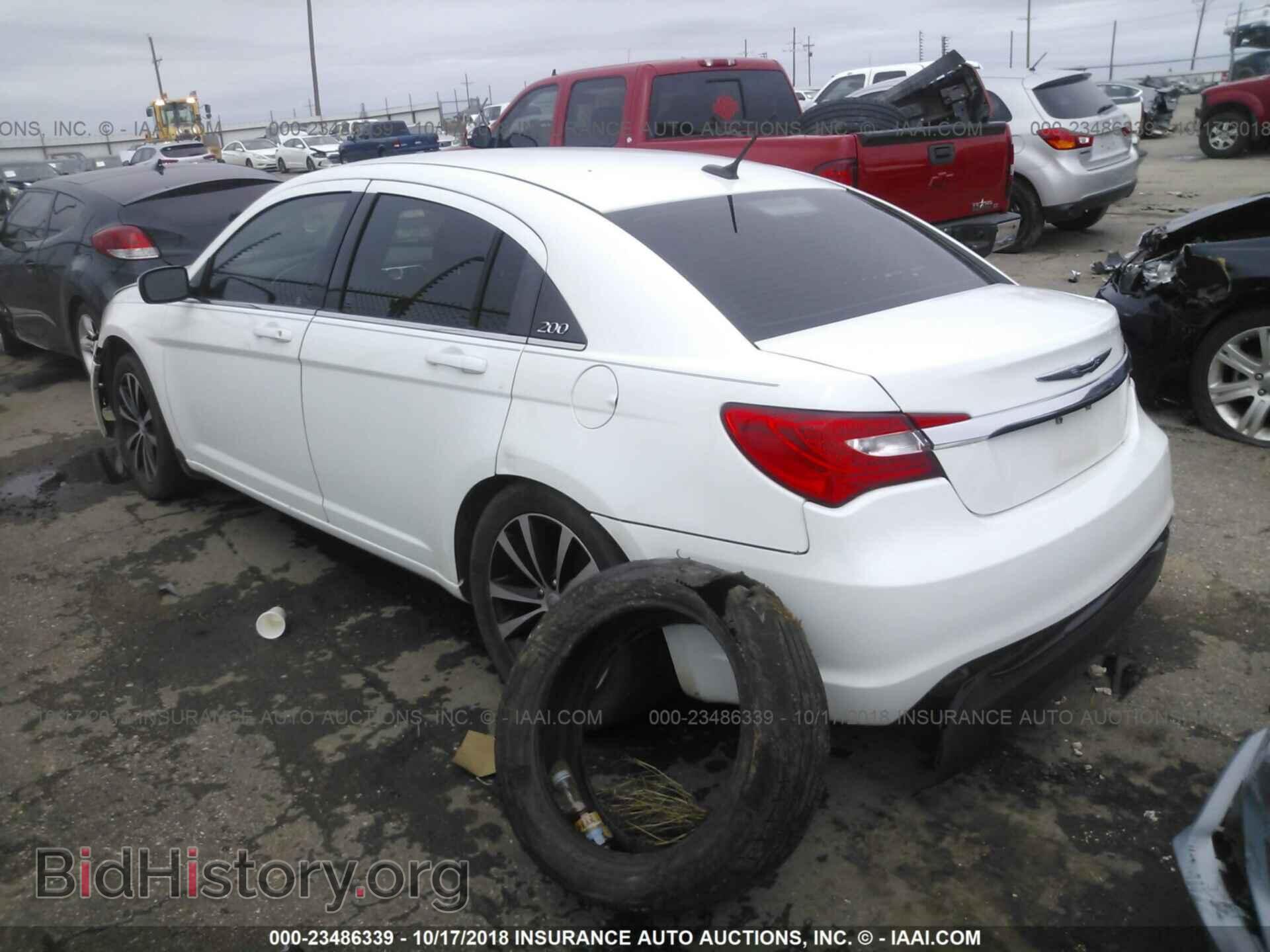2013 Chrysler 200 - VIN: 1C3CCBBB8DN514089 - Фото 3