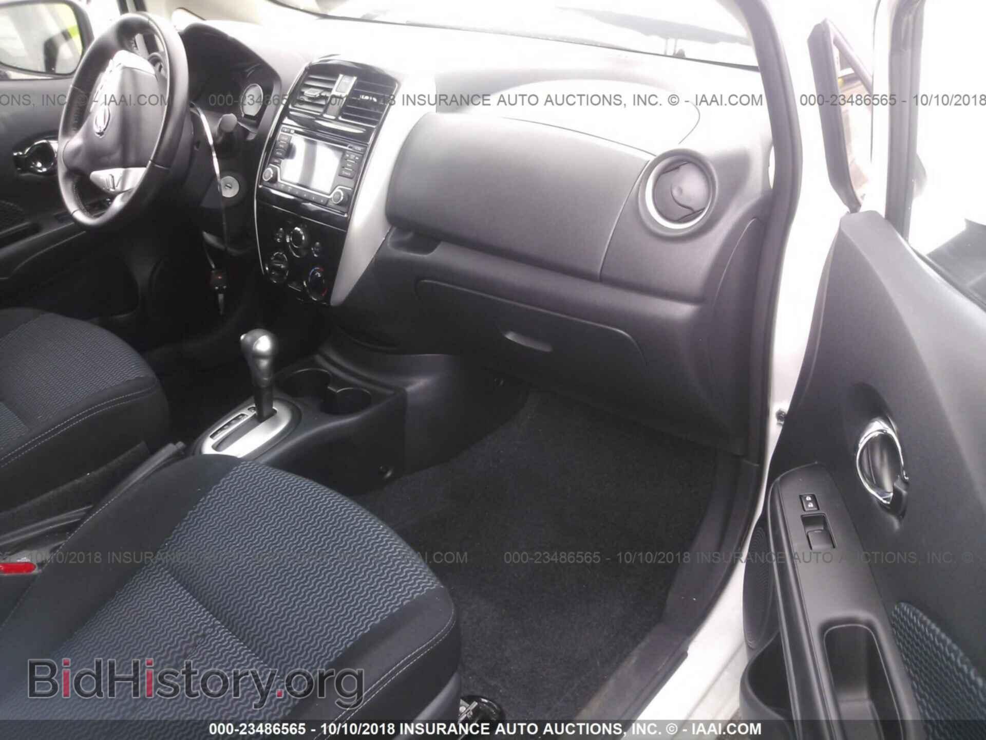 2016 Nissan Versa note - VIN: 3N1CE2CP4GL378356 - Photo 5