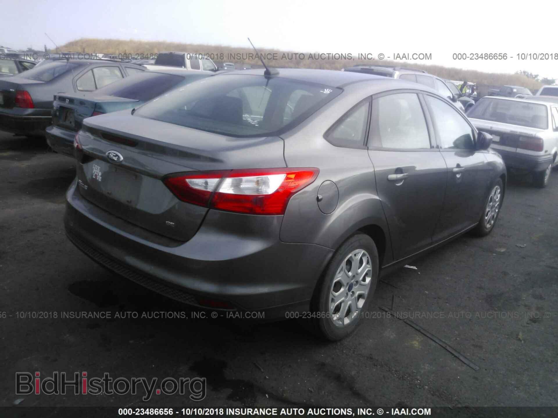 2012 Ford Focus - VIN: 1FAHP3F22CL330630 - Фото 4