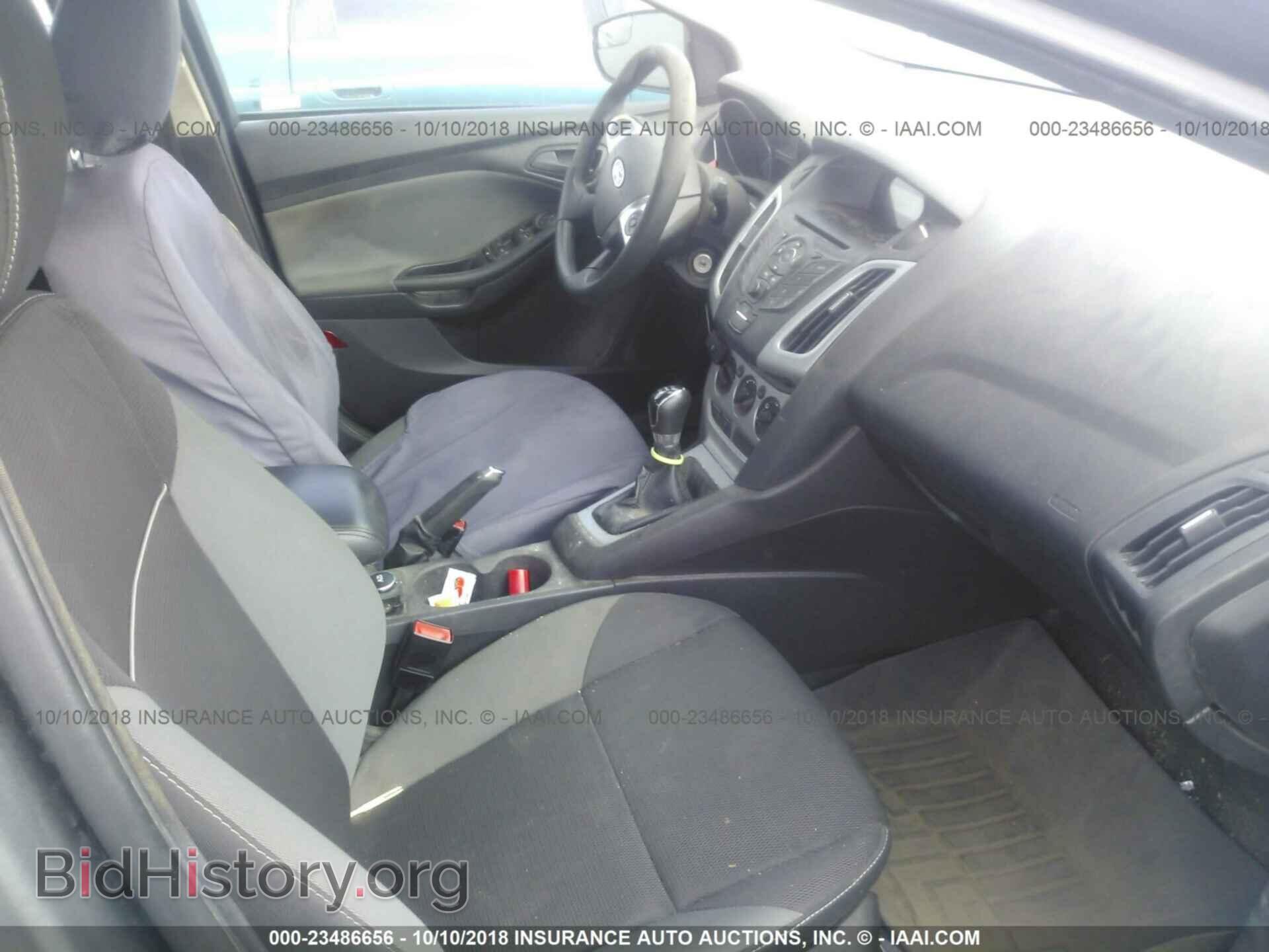 2012 Ford Focus - VIN: 1FAHP3F22CL330630 - Фото 5