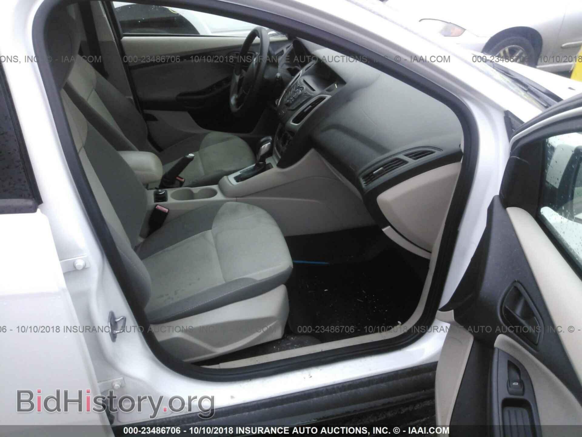 2012 Ford Focus - VIN: 1FAHP3K23CL387005 - Photo 5