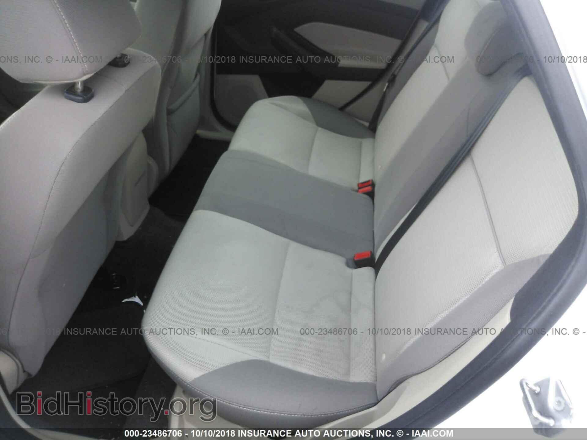 2012 Ford Focus - VIN: 1FAHP3K23CL387005 - Photo 8