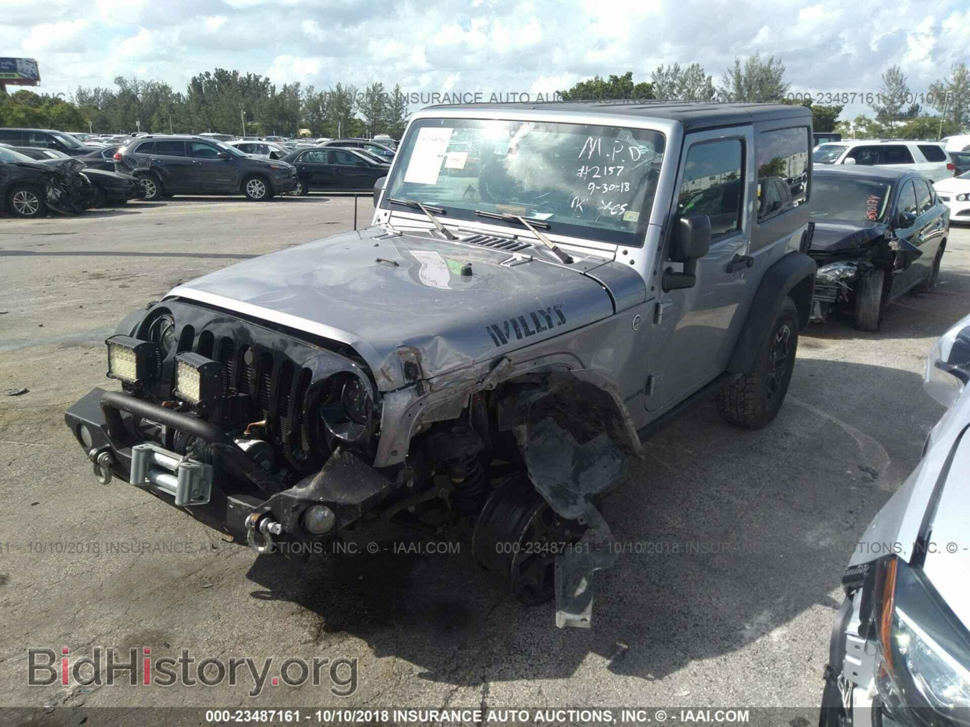 2015 Jeep Wrangler - VIN: 1C4AJWAG5FL672157 - Фото 2