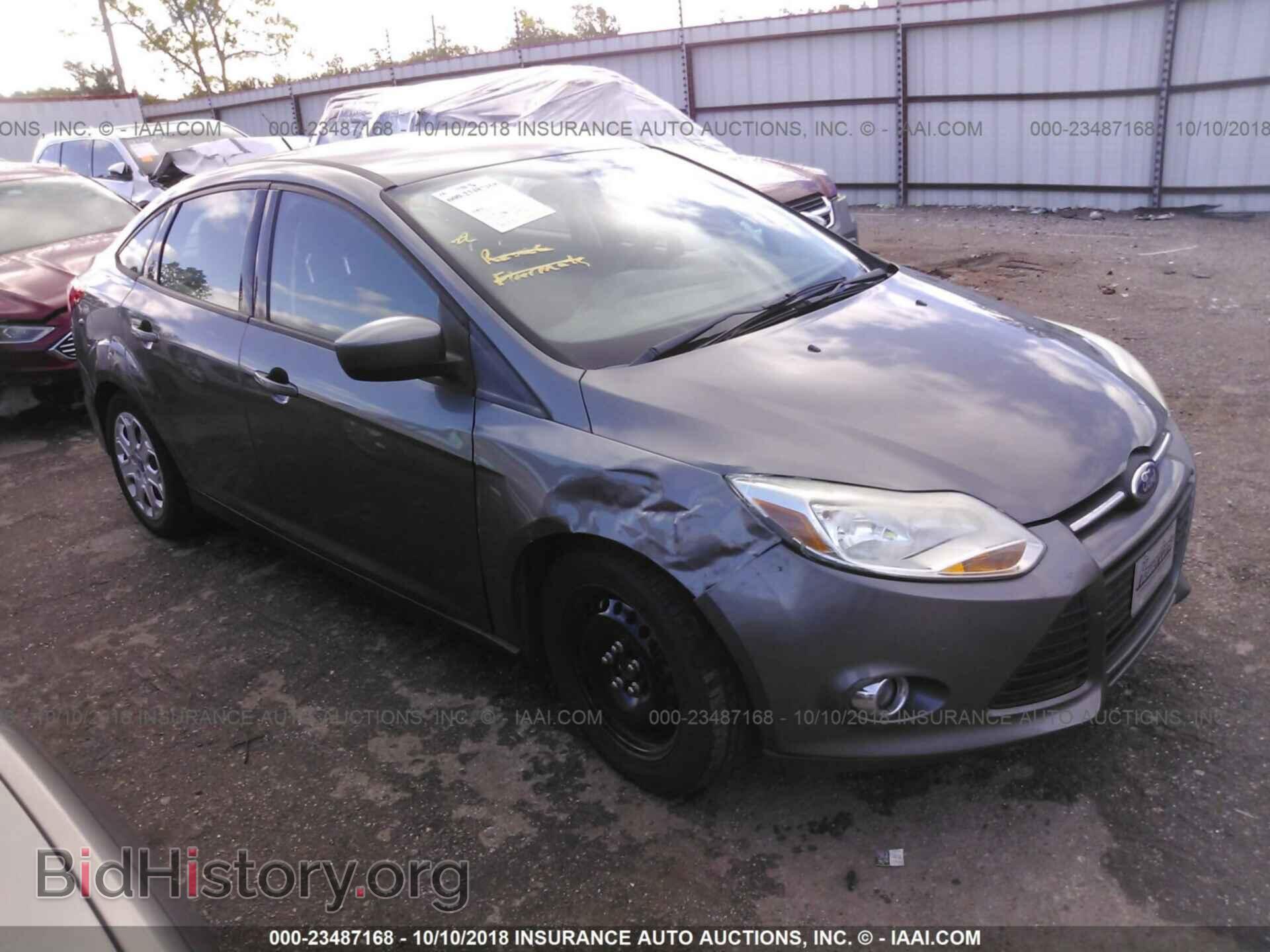 Photo 1FAHP3F22CL186447 - Ford Focus 2012