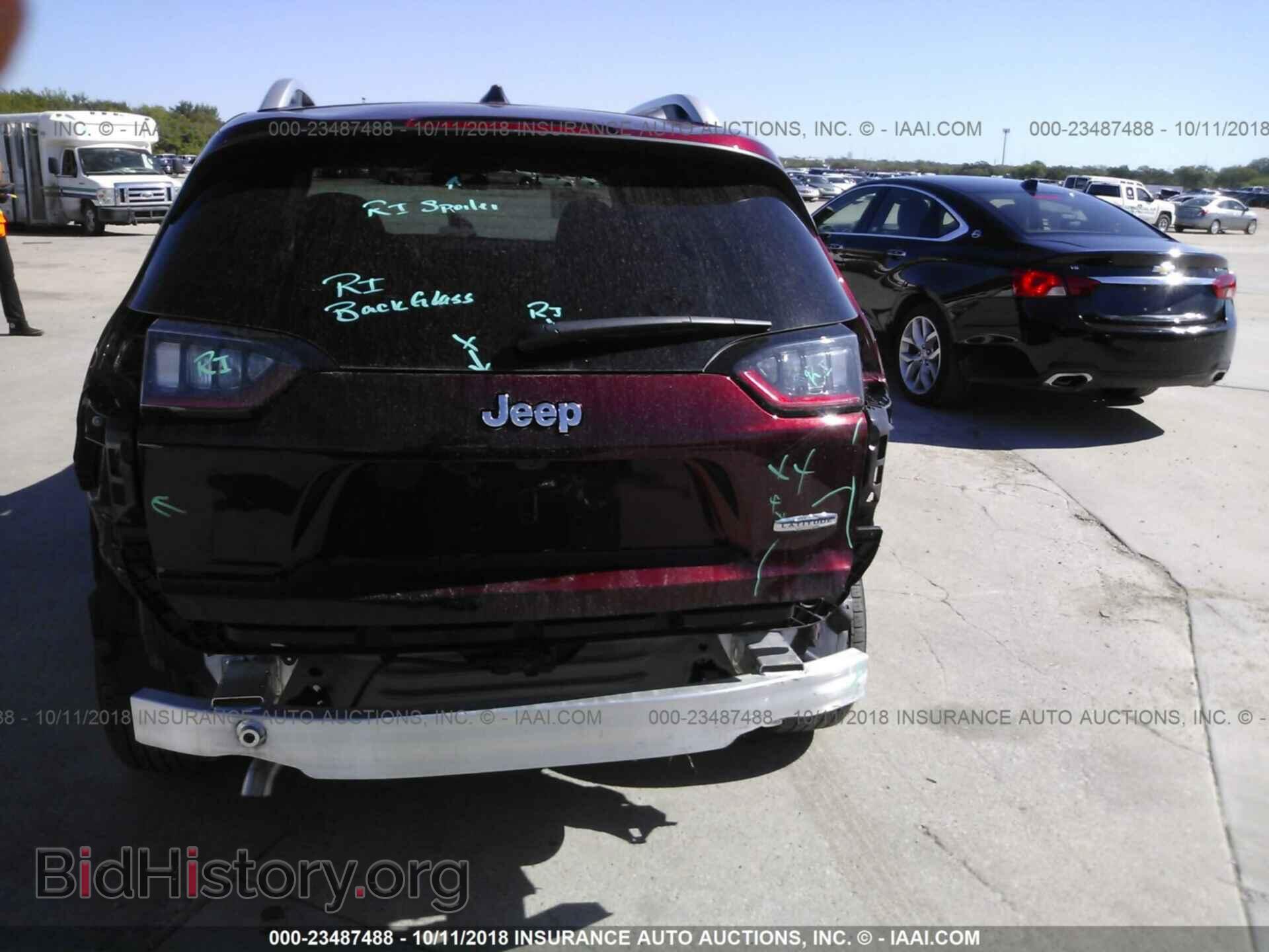2019 Jeep Cherokee - VIN: 1C4PJLLB6KD184348 - Фото 6