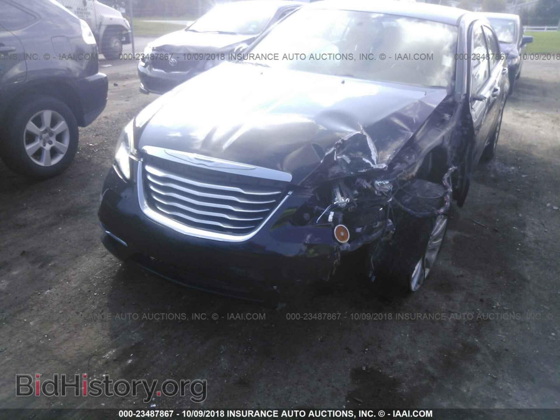 2013 Chrysler 200 - VIN: 1C3CCBBBXDN580112 - Фото 6