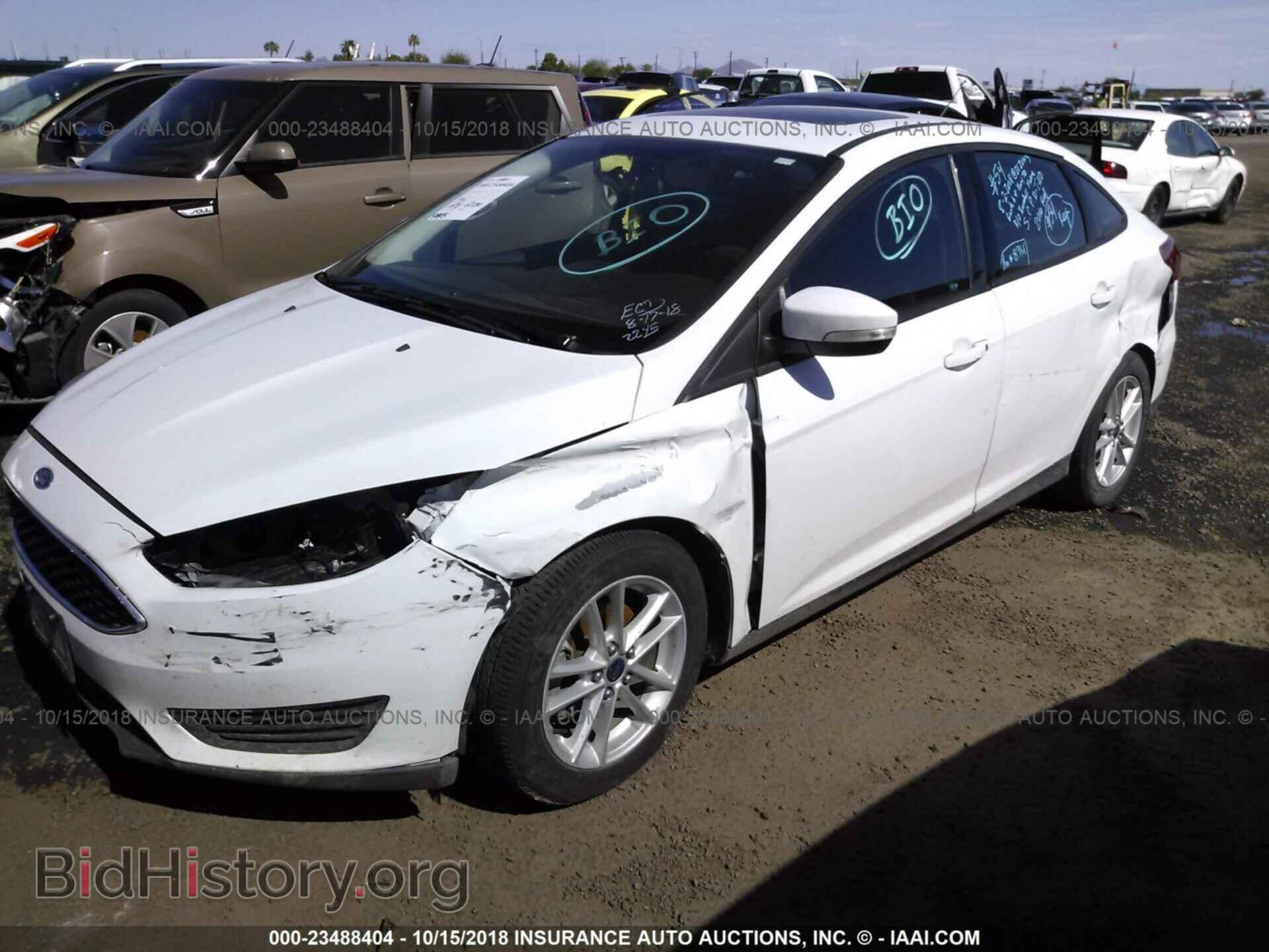 2016 Ford Focus - VIN: 1FADP3F29GL258961 - Photo 6
