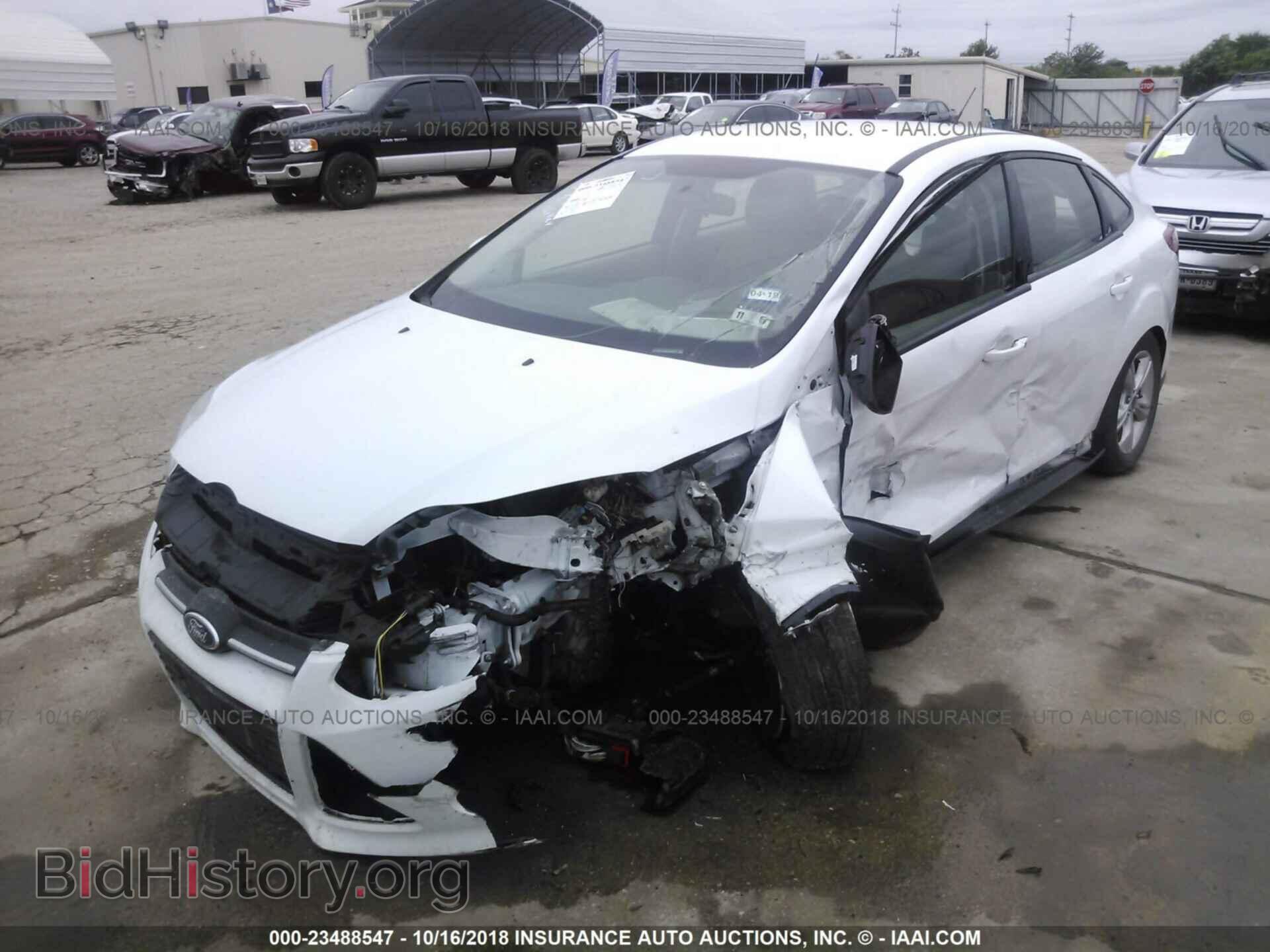 2014 Ford Focus - VIN: 1FADP3F20EL440237 - Фото 2