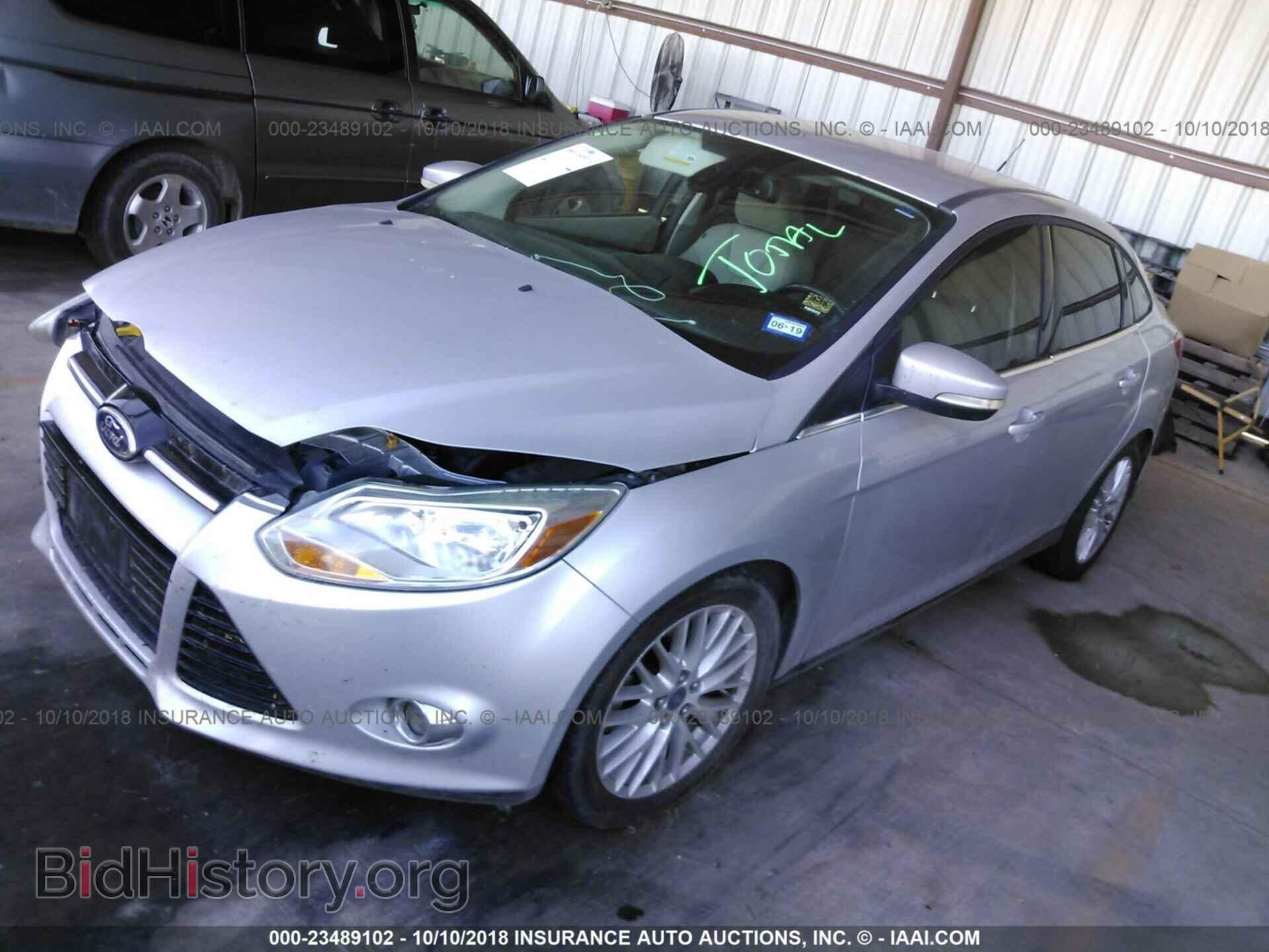 2012 Ford Focus - VIN: 1FAHP3H29CL400251 - Photo 2