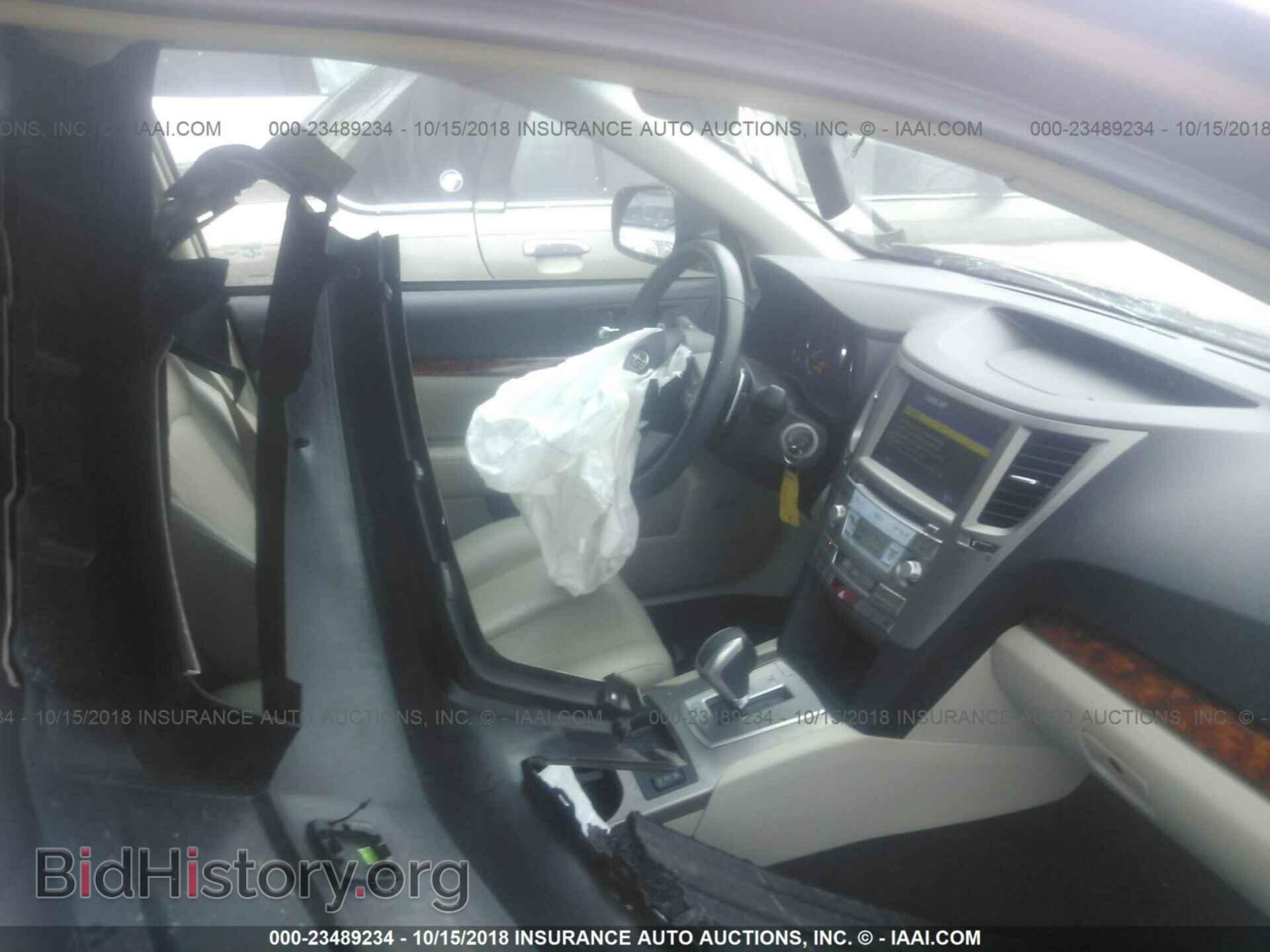 2011 Subaru Outback - VIN: 4S4BRBLC6B3432640 - Фото 5