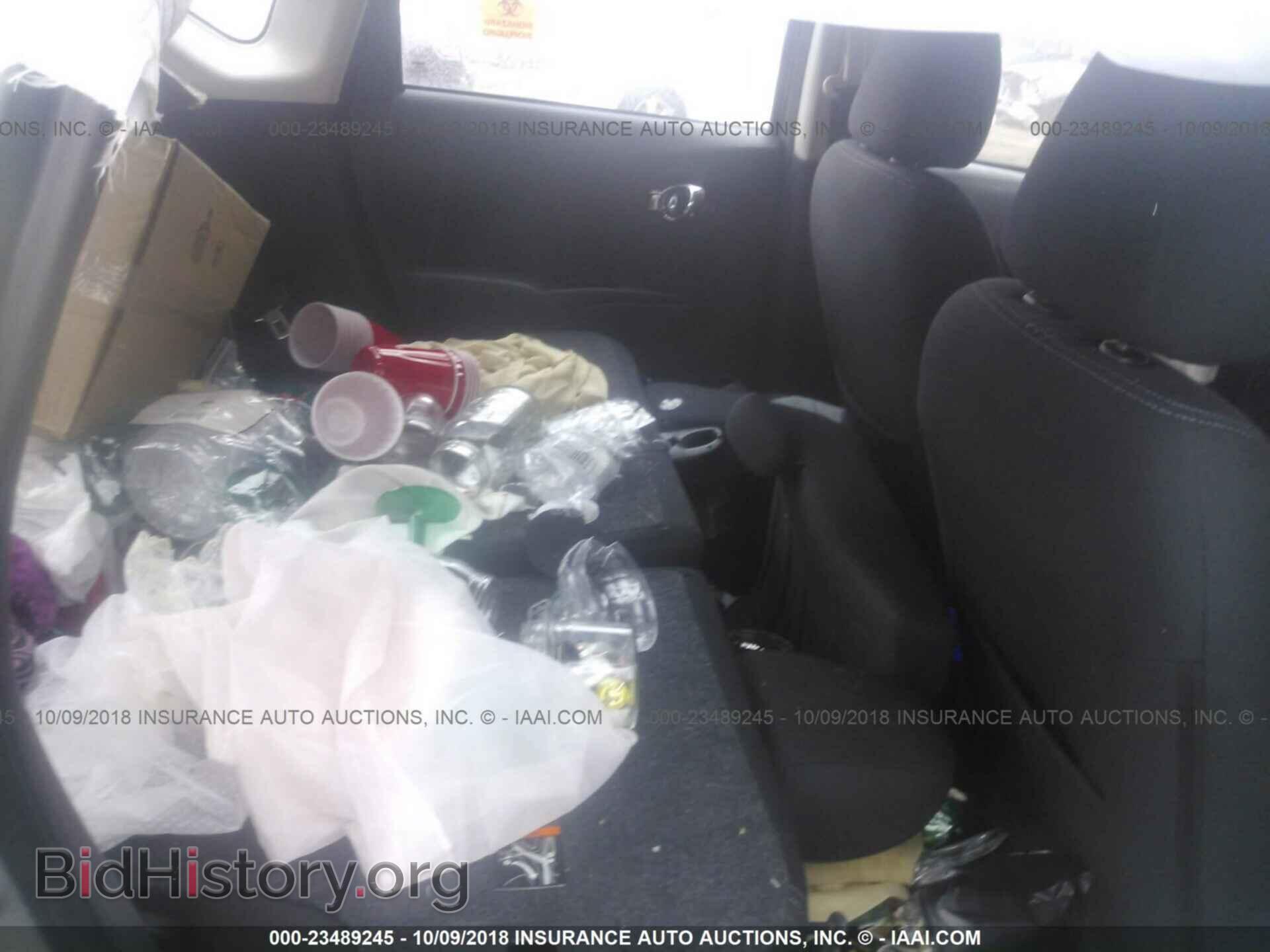 2014 Nissan Versa note - VIN: 3N1CE2CP3EL389278 - Фото 8