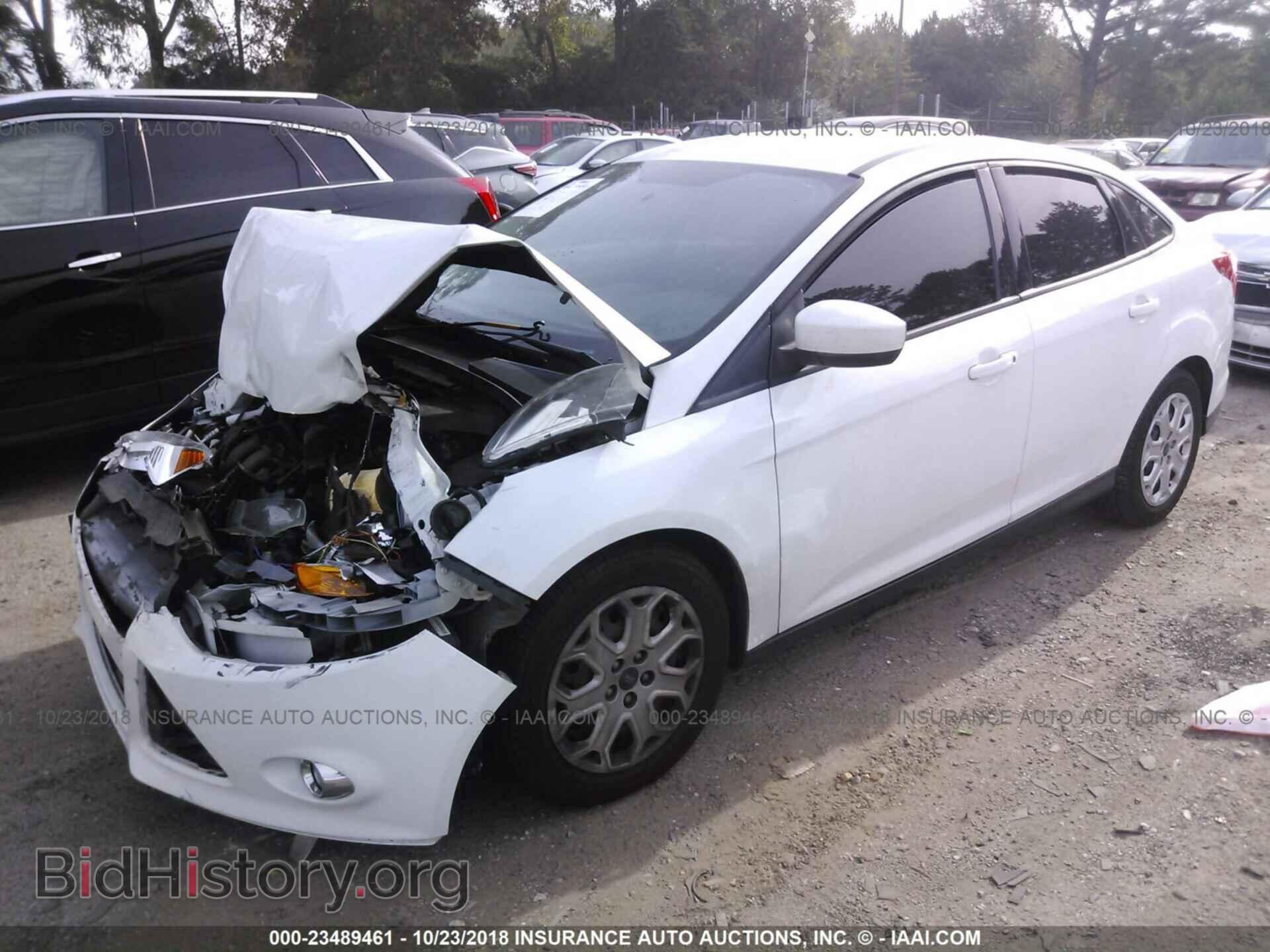 2012 Ford Focus - VIN: 1FAHP3F29CL396642 - Photo 2