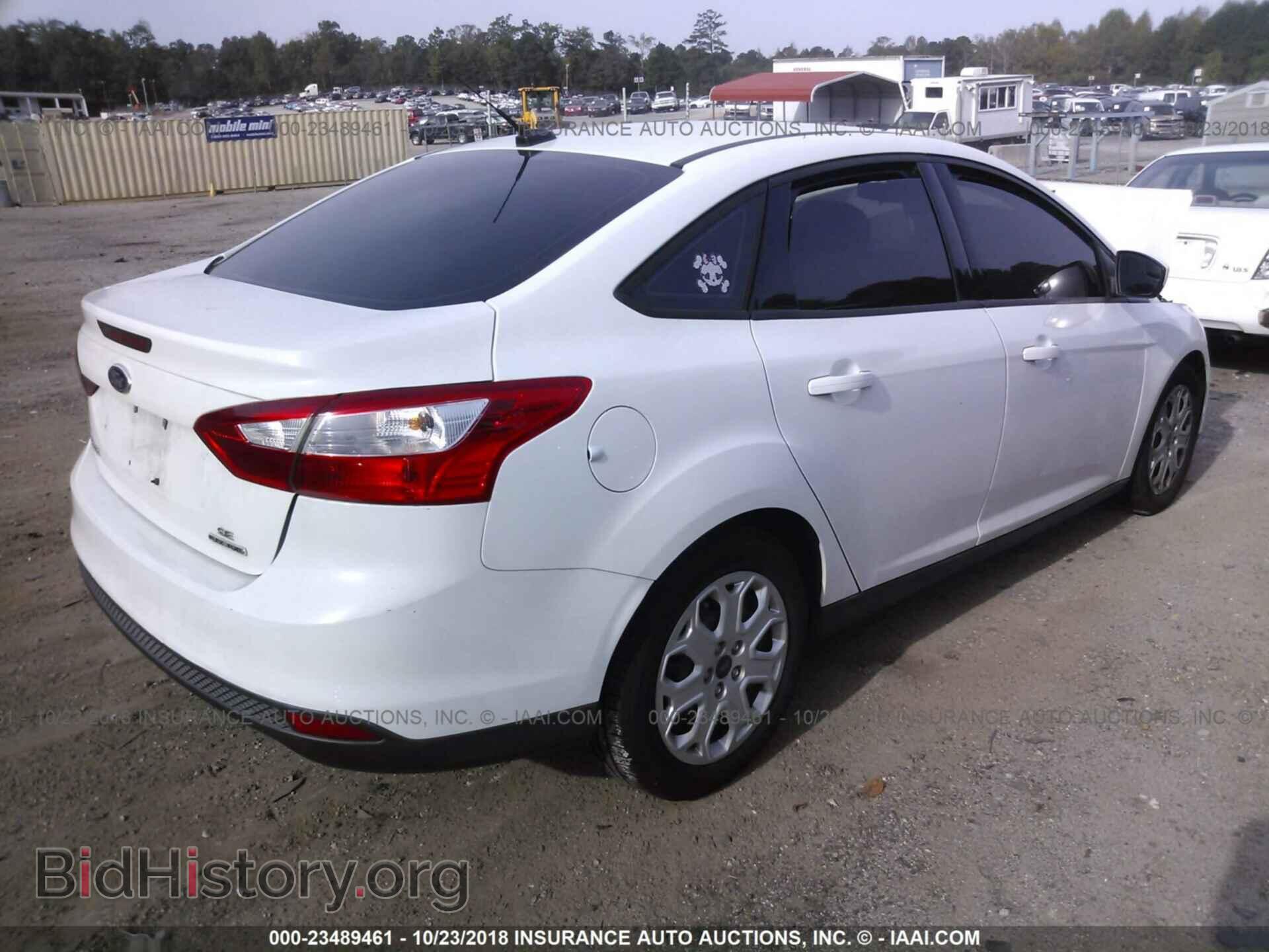 2012 Ford Focus - VIN: 1FAHP3F29CL396642 - Photo 4