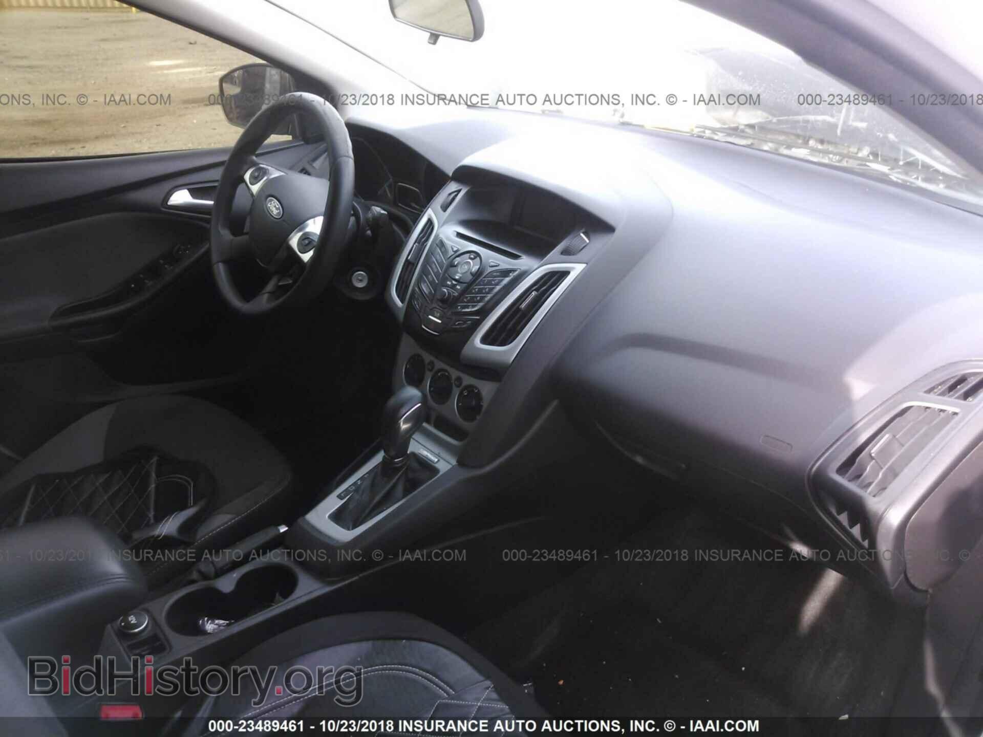 2012 Ford Focus - VIN: 1FAHP3F29CL396642 - Photo 5