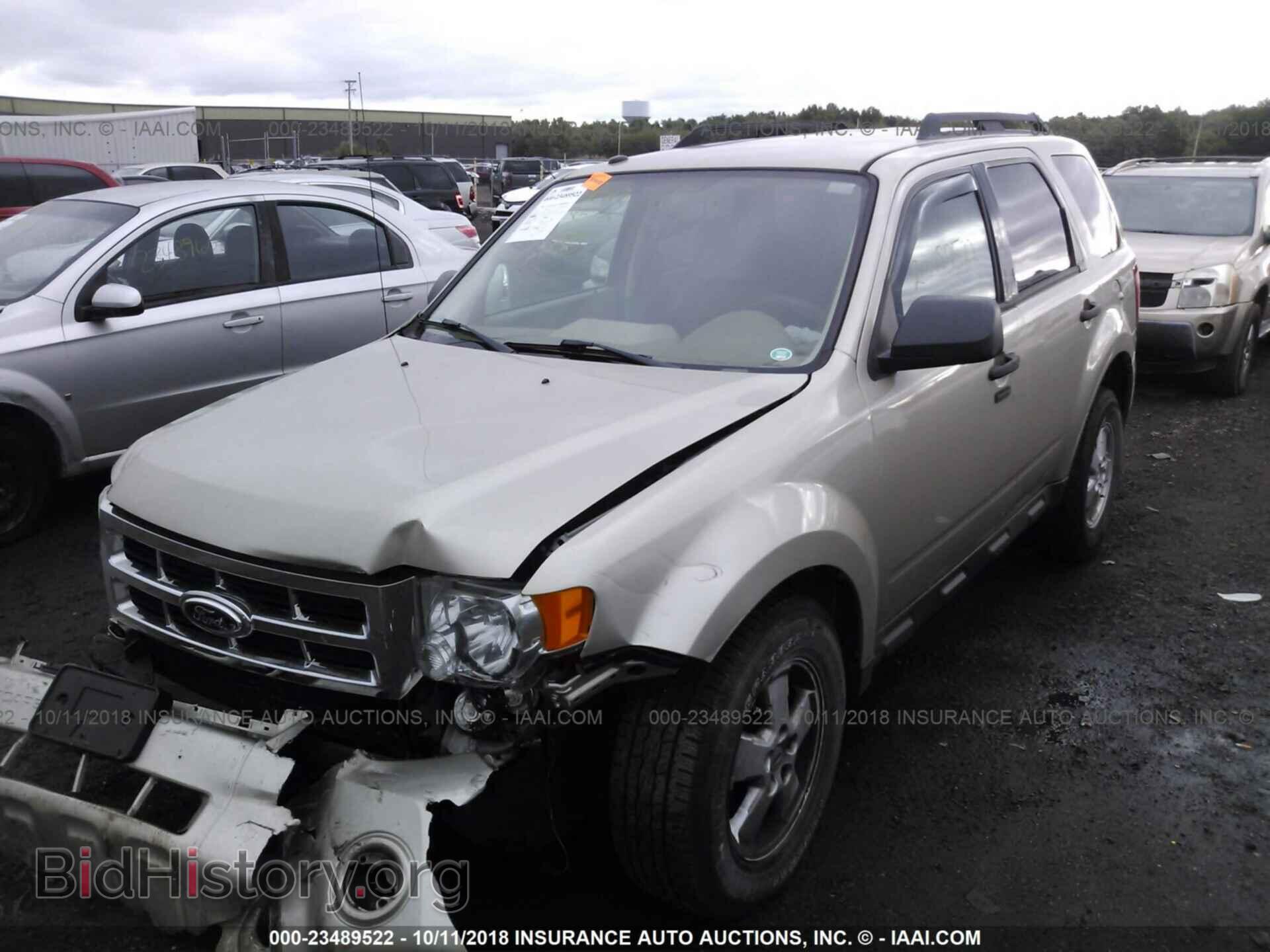 2012 Ford Escape - VIN: 1FMCU0D71CKC00799 - Фото 2