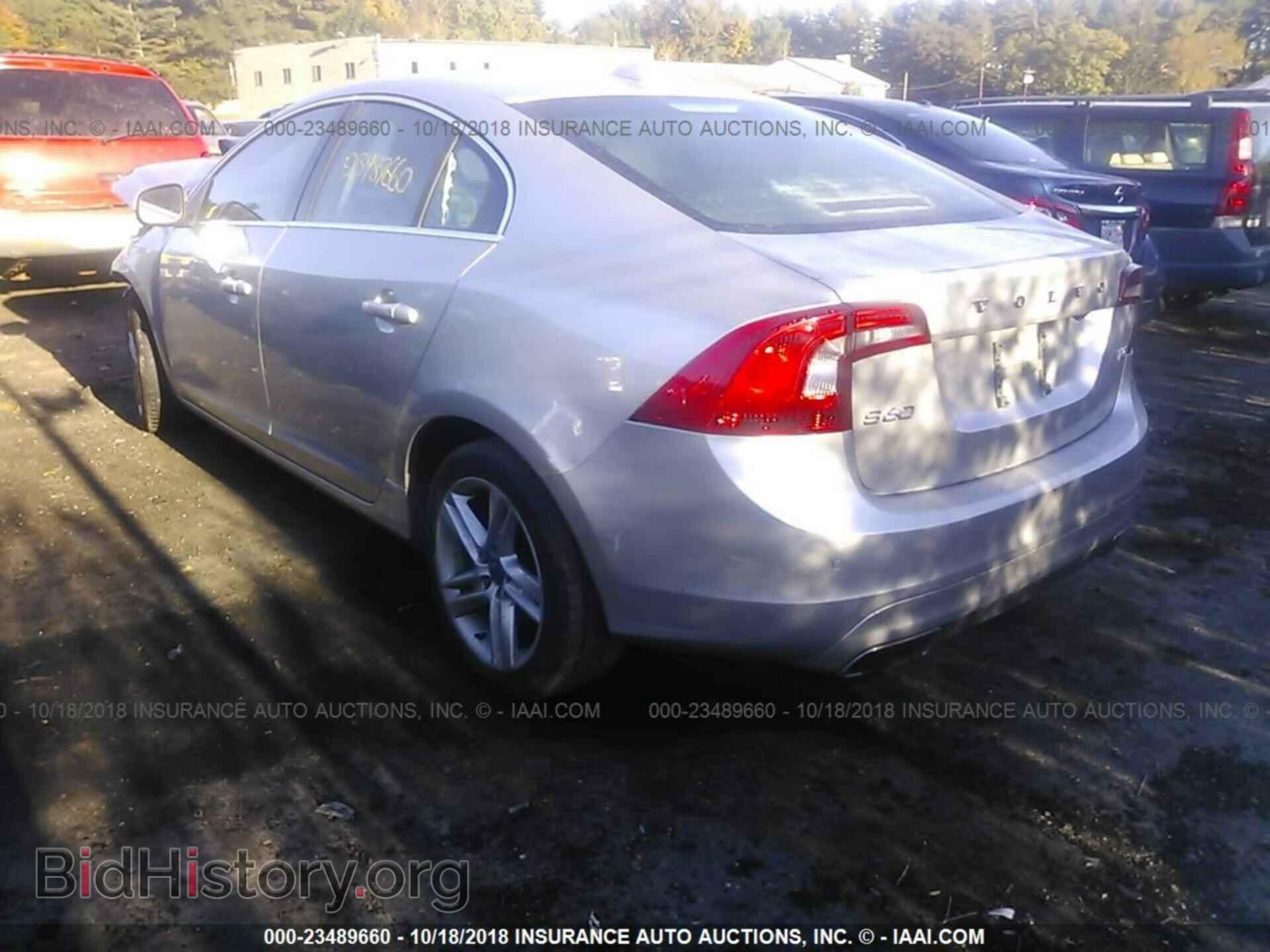2014 Volvo S60 - VIN: YV1612FS1E2279833 - Фото 3