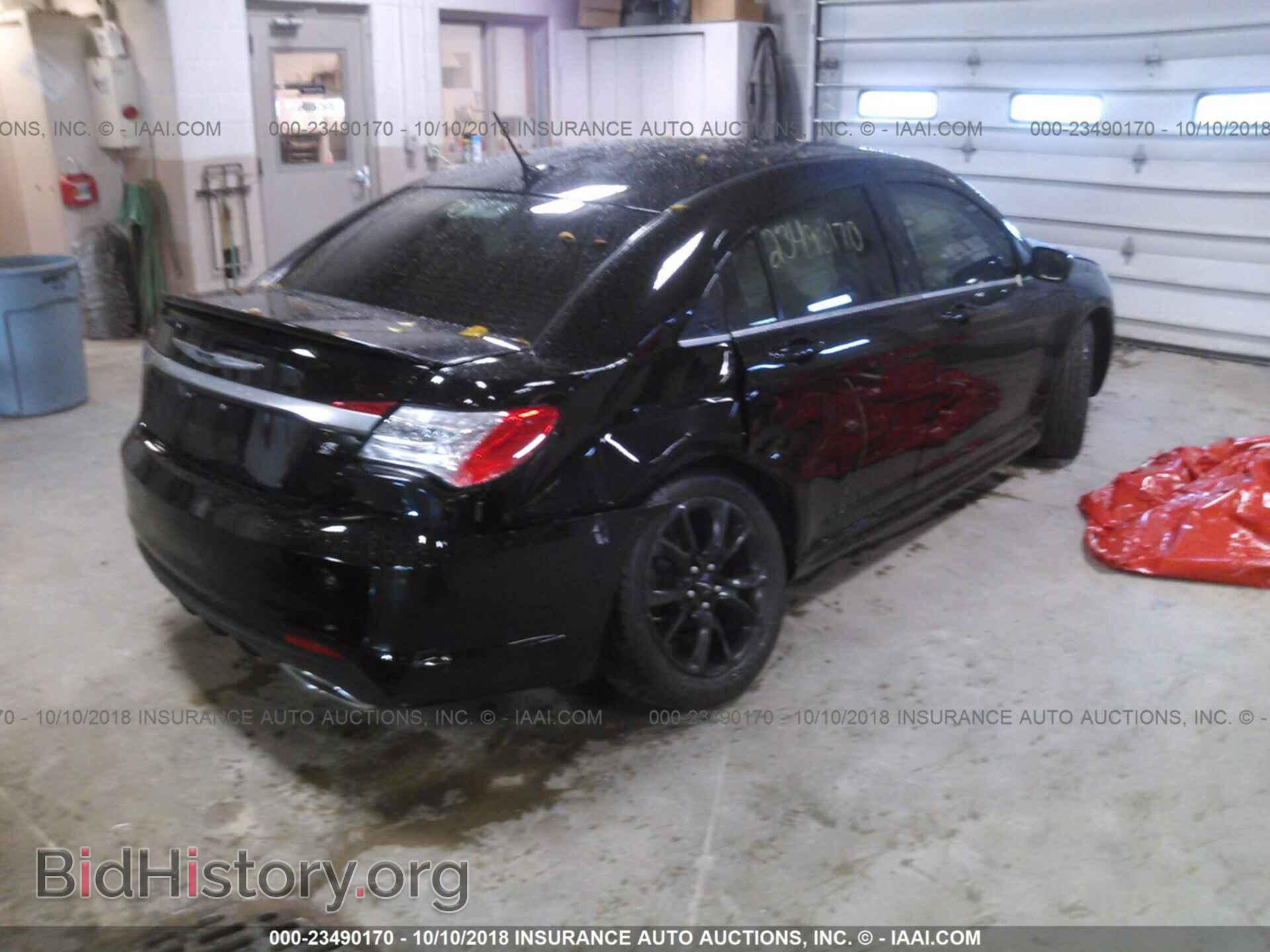 2013 Chrysler 200 - VIN: 1C3CCBCG9DN744332 - Фото 4