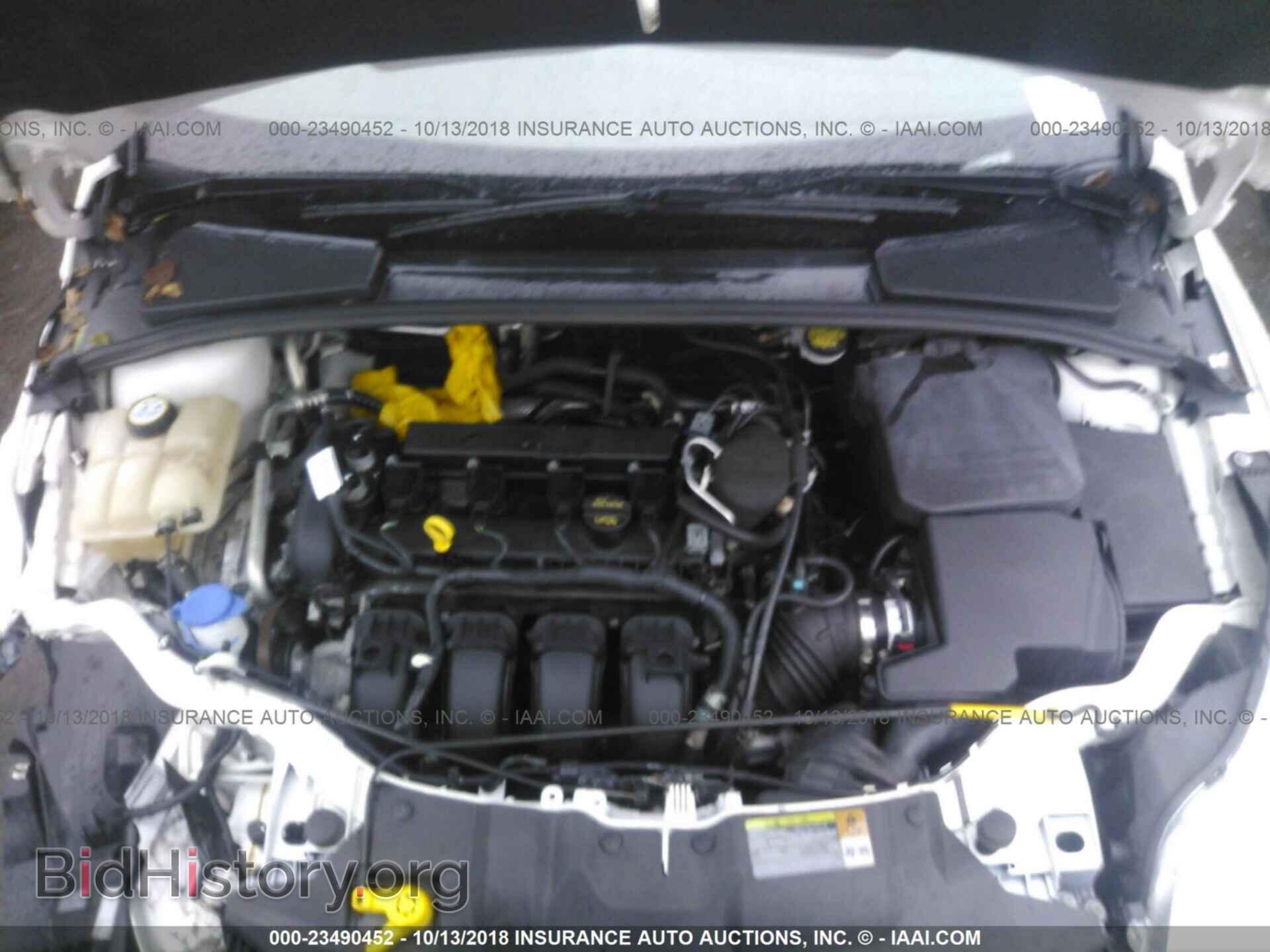 2012 Ford Focus - VIN: 1FAHP3F27CL352283 - Photo 10