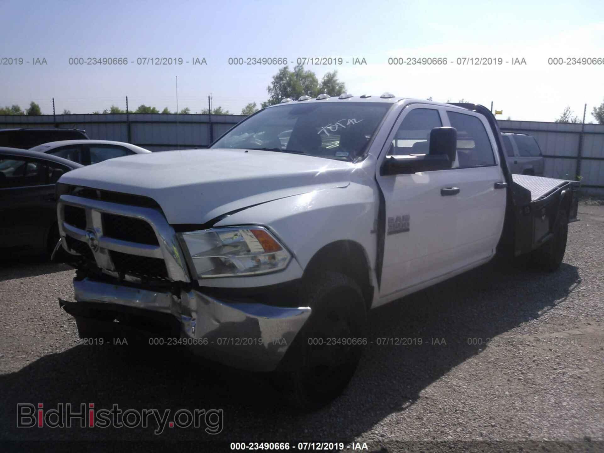 2017 RAM 3500 - VIN: 3C63RRGLXHG650511 - Фото 2