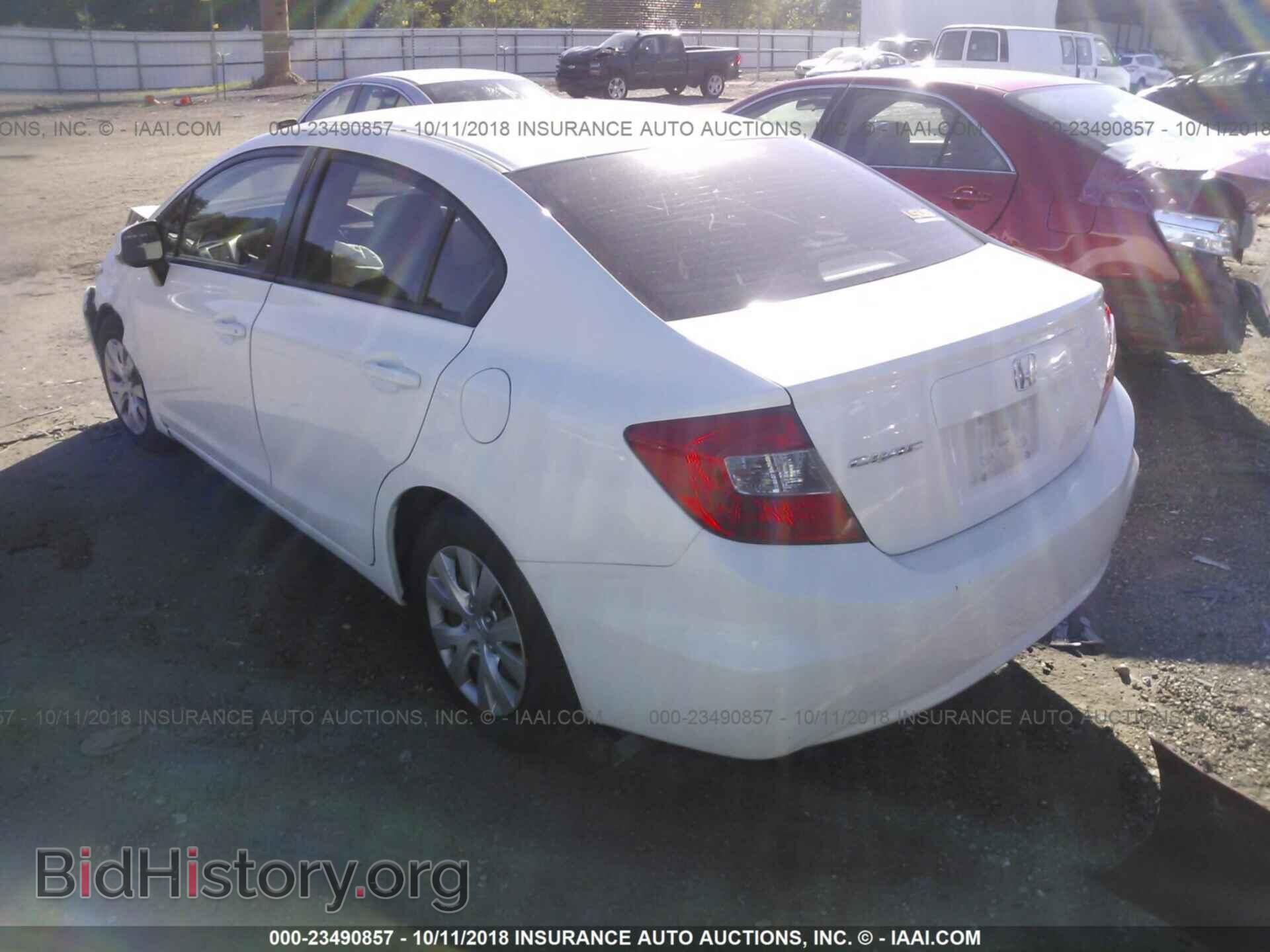 2012 Honda Civic - VIN: 2HGFB2F59CH558353 - Photo 3