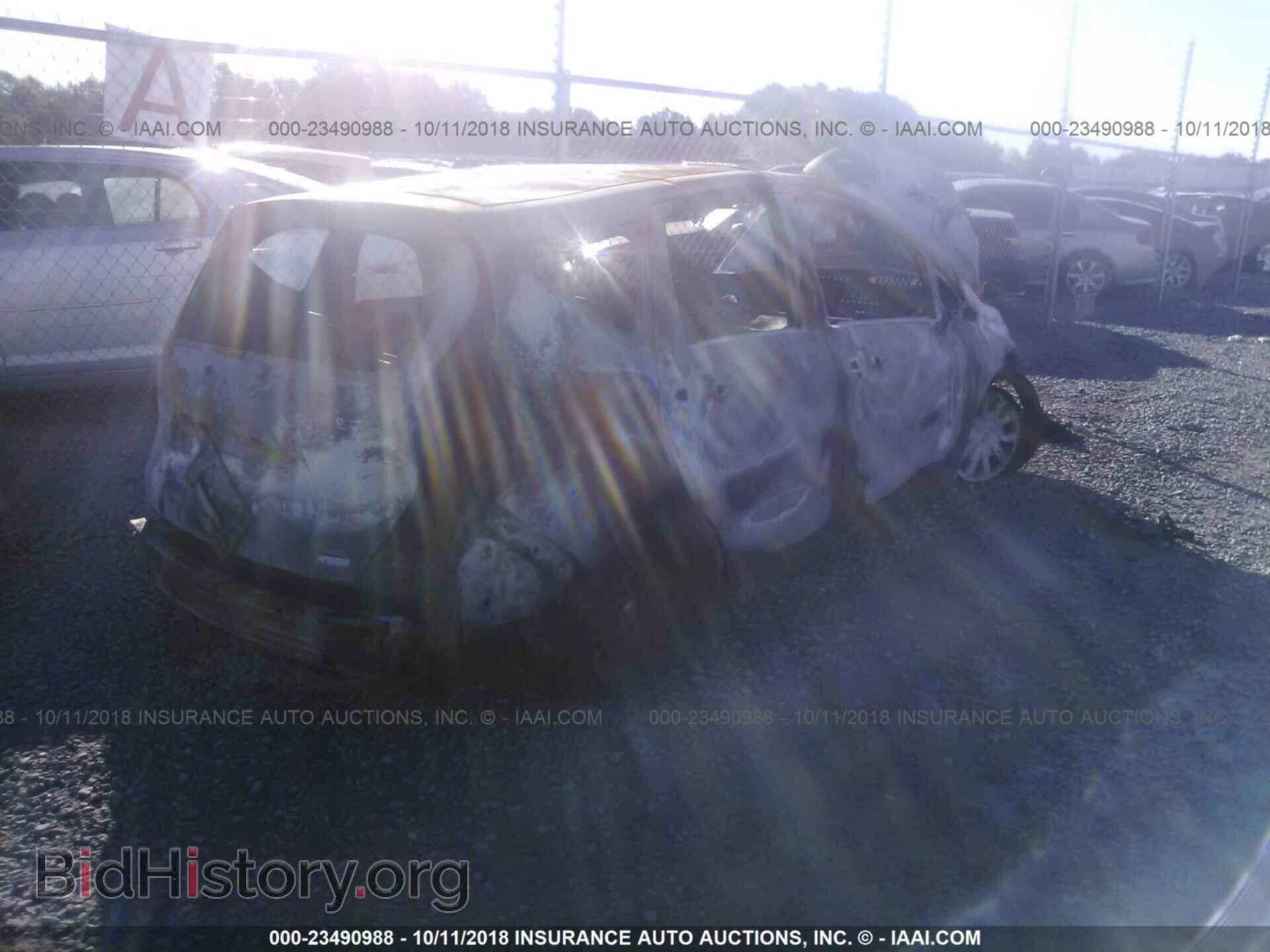 2015 Nissan Versa note - VIN: 3N1CE2CP6FL449023 - Фото 4