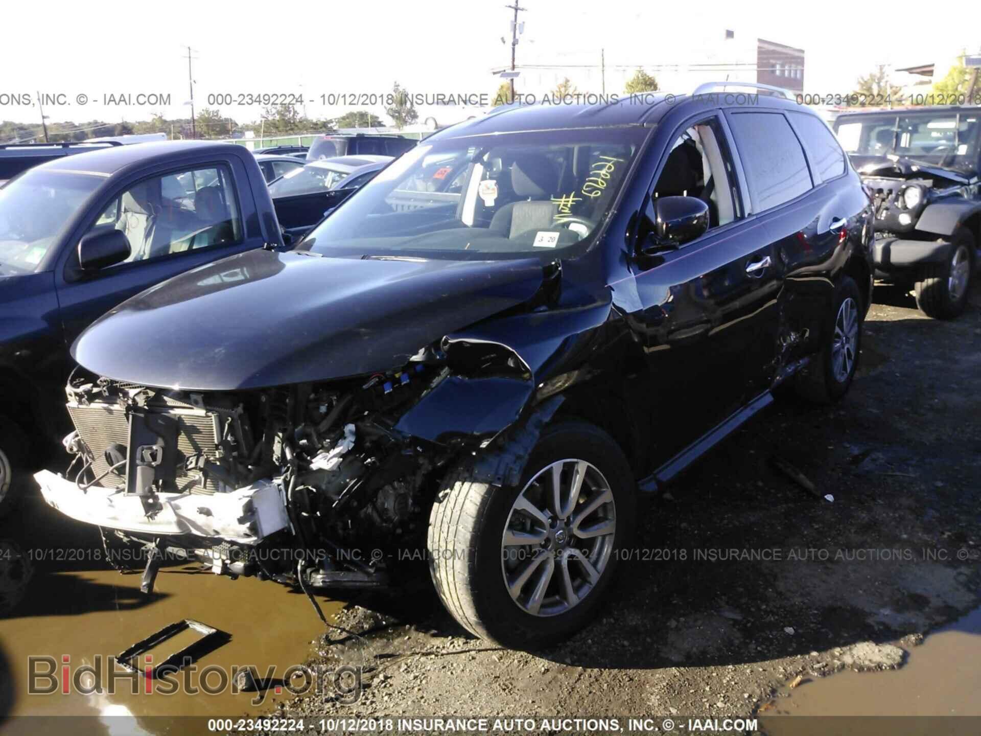 2015 Nissan Pathfinder - VIN: 5N1AR2MM1FC672221 - Фото 2