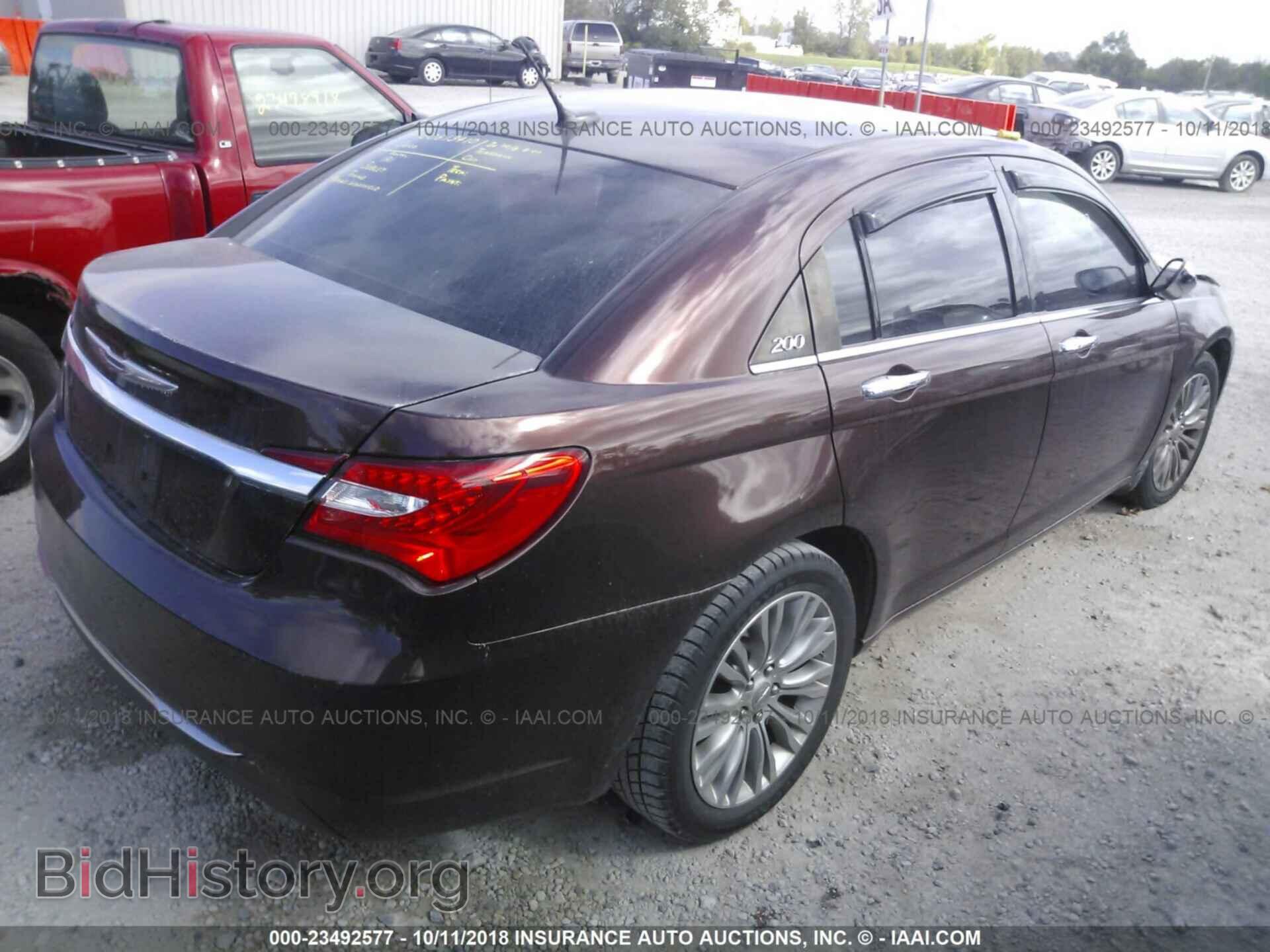2013 Chrysler 200 - VIN: 1C3CCBCG6DN575273 - Photo 4