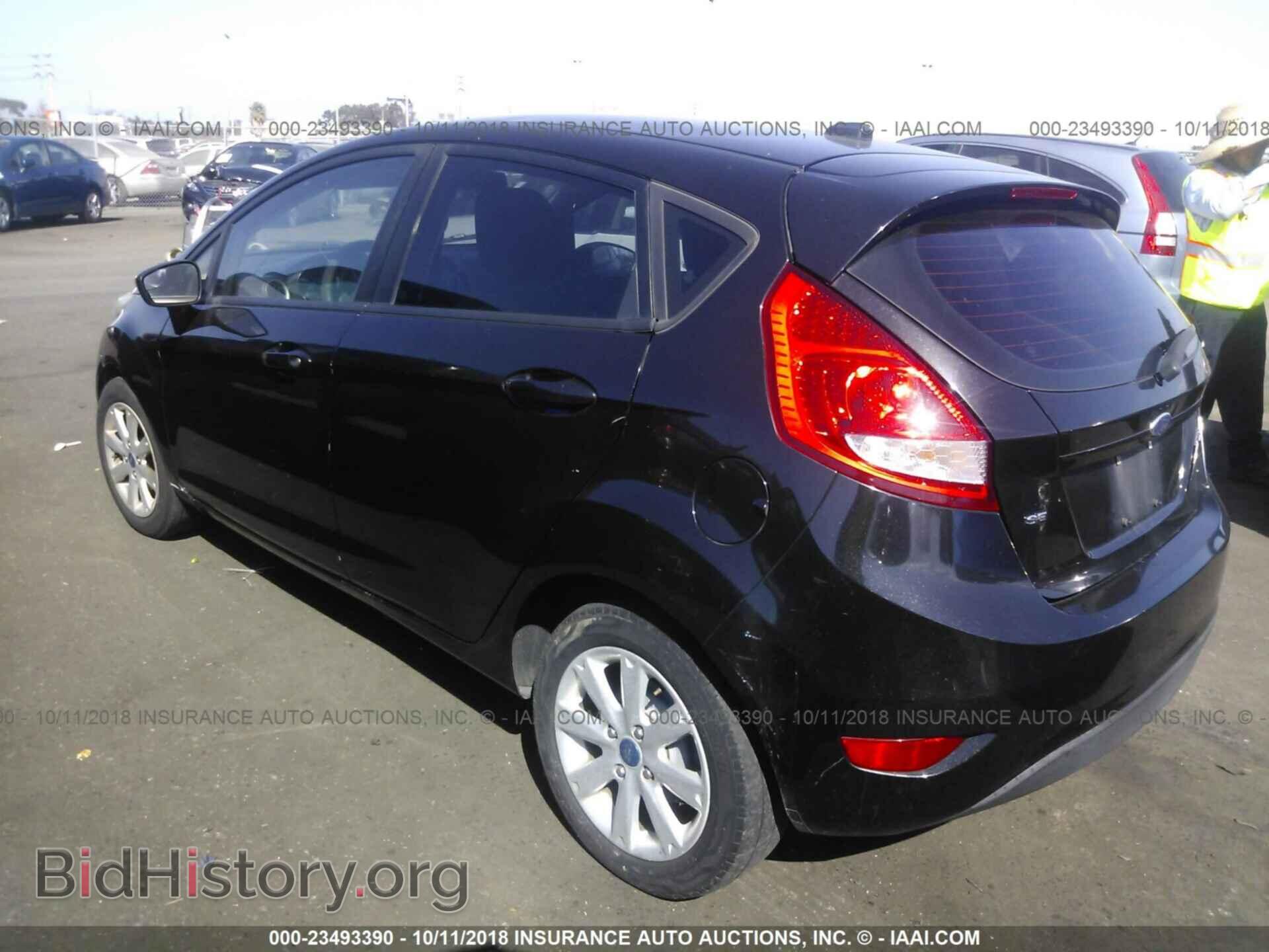 2012 Ford Fiesta - VIN: 3FADP4EJ8CM142562 - Photo 3