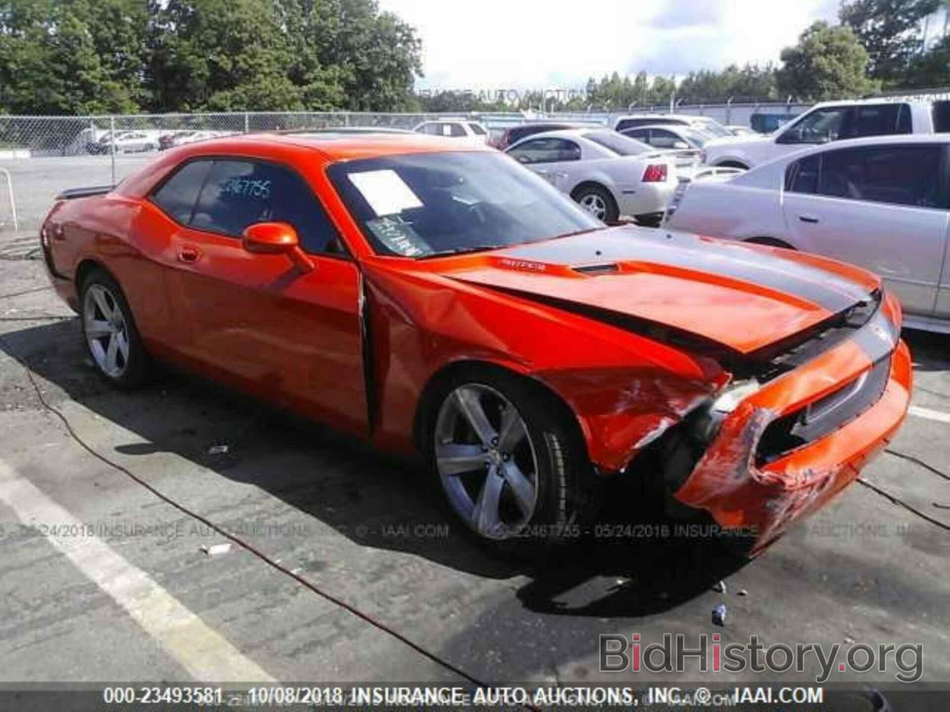 Photo 2B3LJ74WX8H303796 - DODGE CHALLENGER 2008