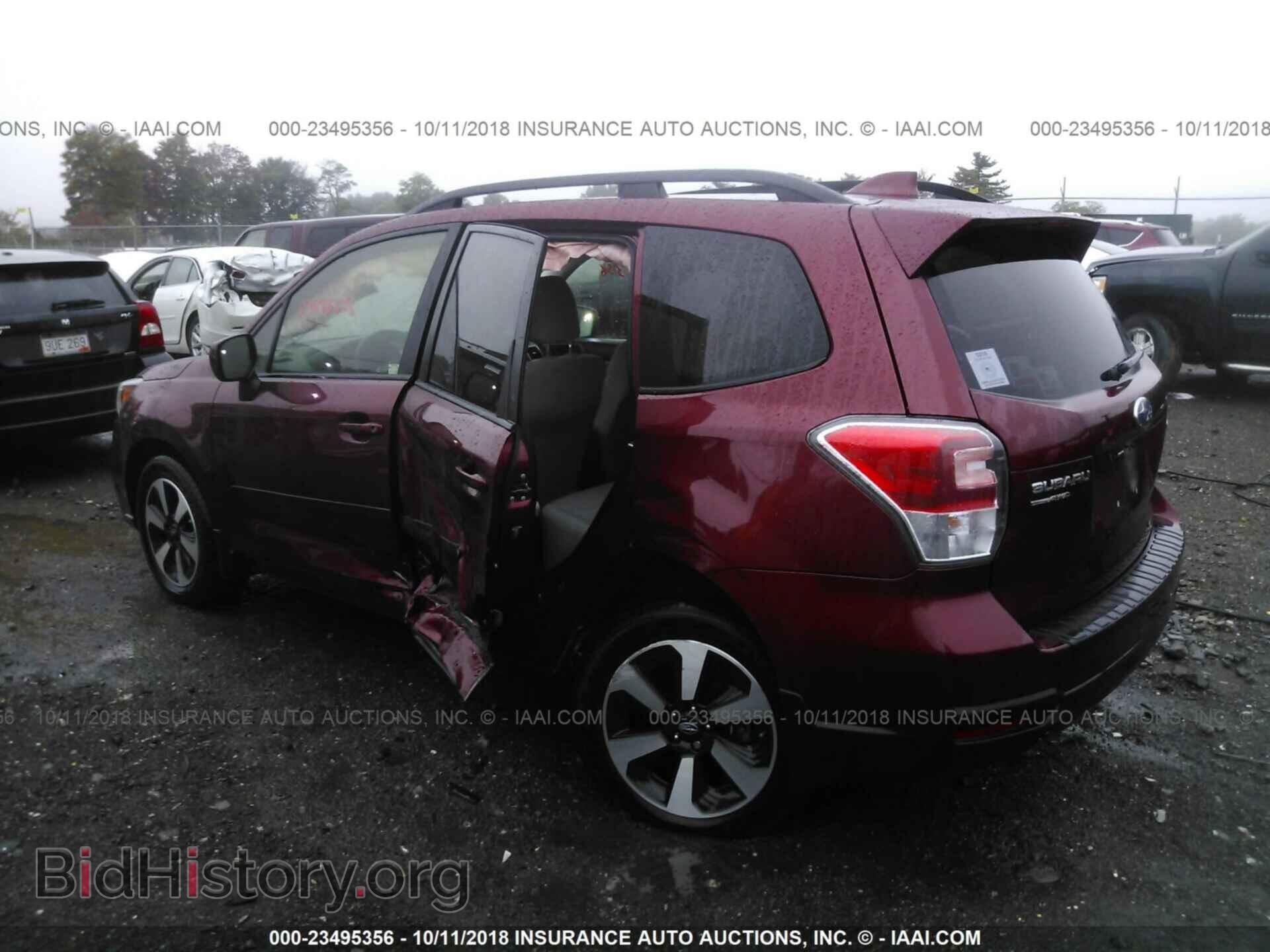 2017 Subaru Forester - VIN: JF2SJAEC8HH557008 - Photo 3