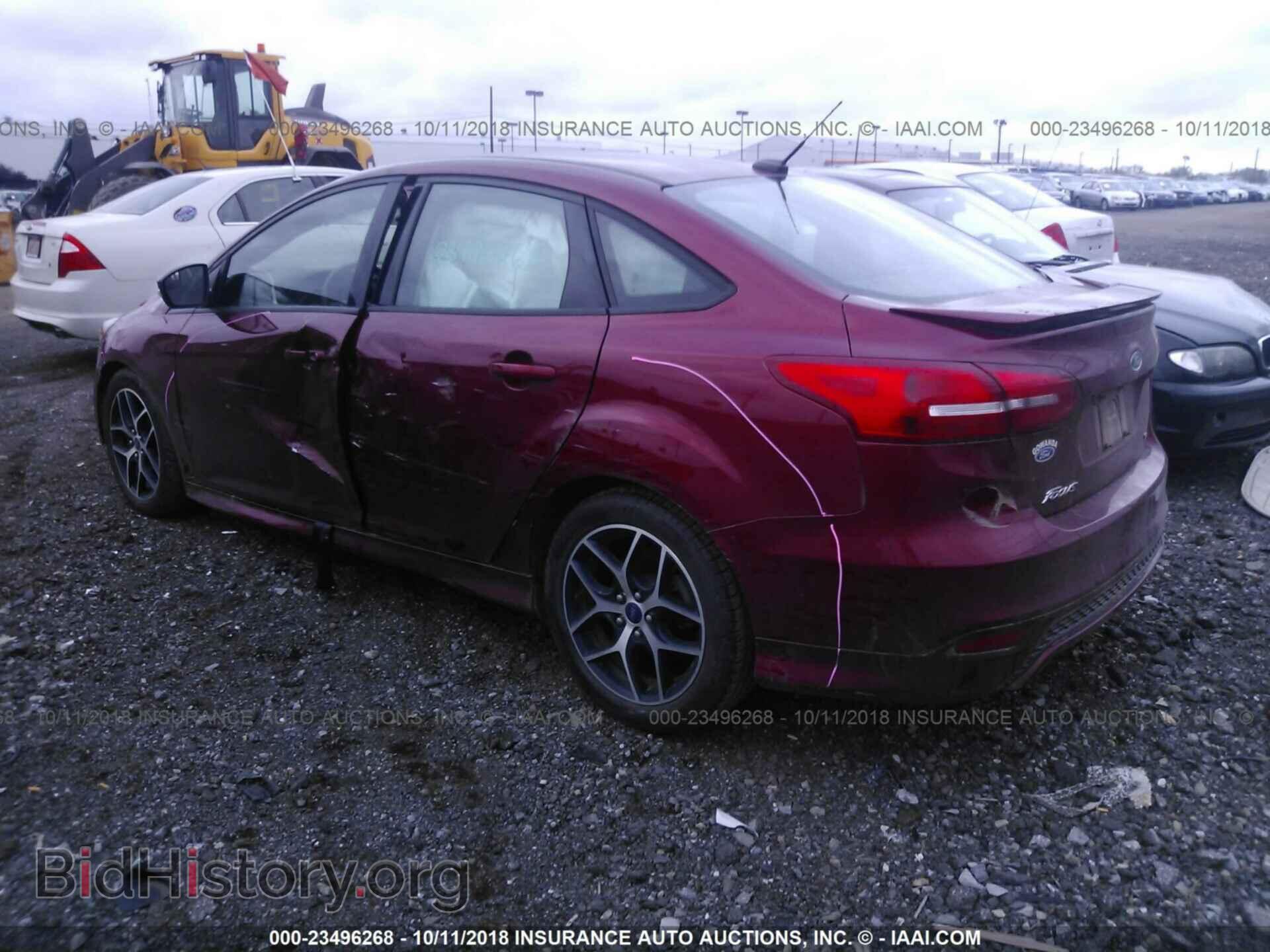 2015 Ford Focus - VIN: 1FADP3F29FL239440 - Photo 3