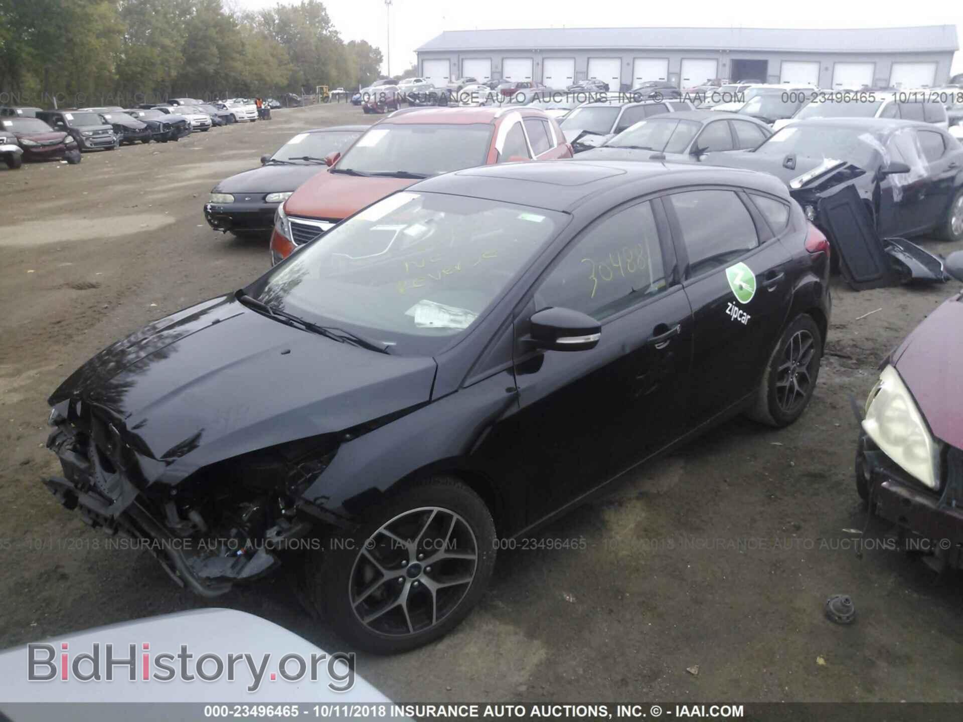 2017 Ford Focus - VIN: 1FADP3M28HL264593 - Photo 2