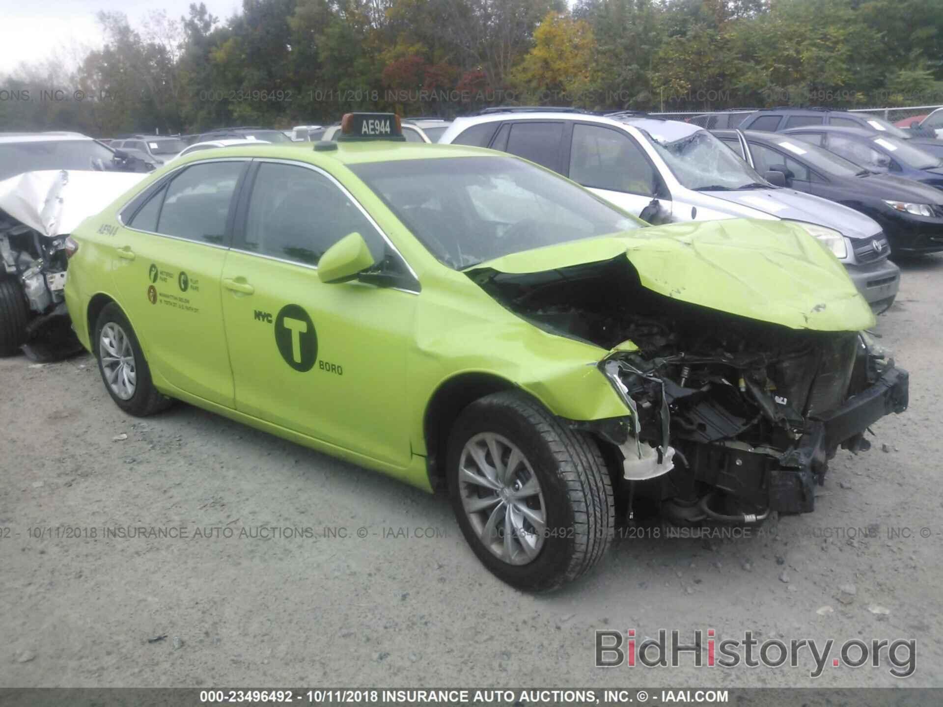 Photo 4T4BF1FK3FR447656 - TOYOTA CAMRY 2015