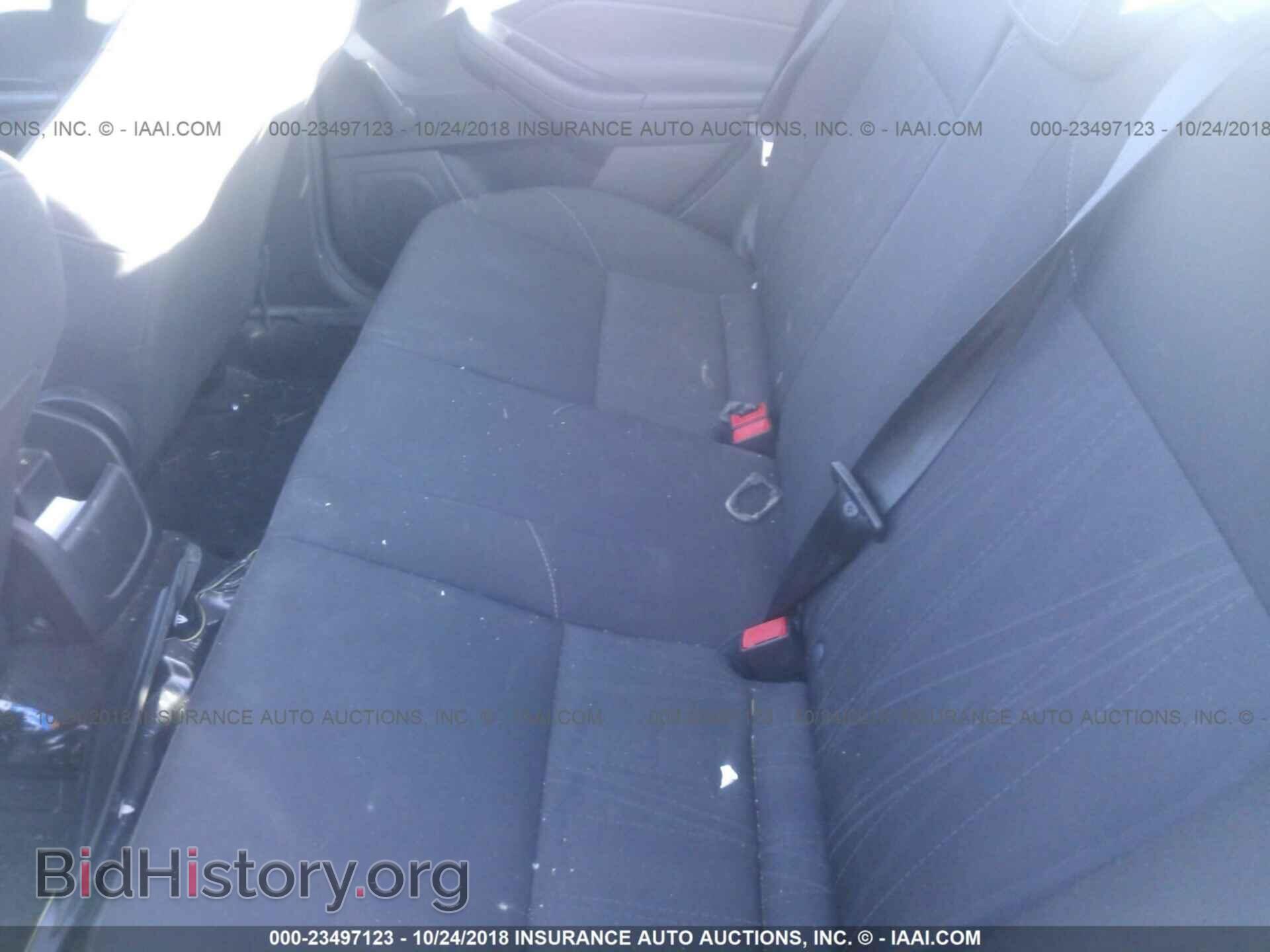 2017 Ford Focus - VIN: 1FADP3E25HL253503 - Photo 8