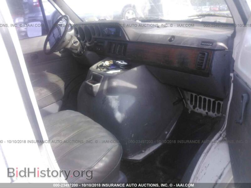 1997 Dodge RAM VAN (VIN 2B7KB31Z2VK577622) — photo 5 of 10