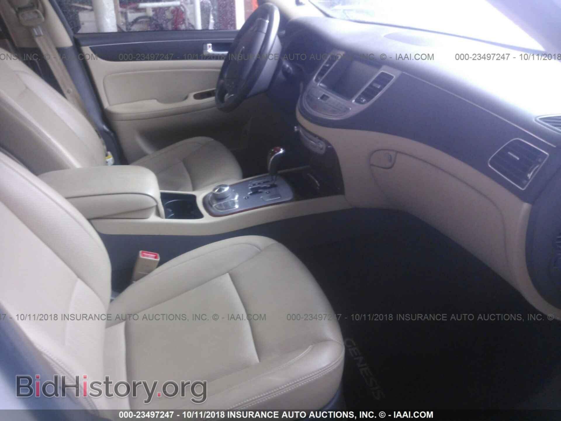 2012 Hyundai Genesis - VIN: KMHGC4DD0CU185377 - Фото 5