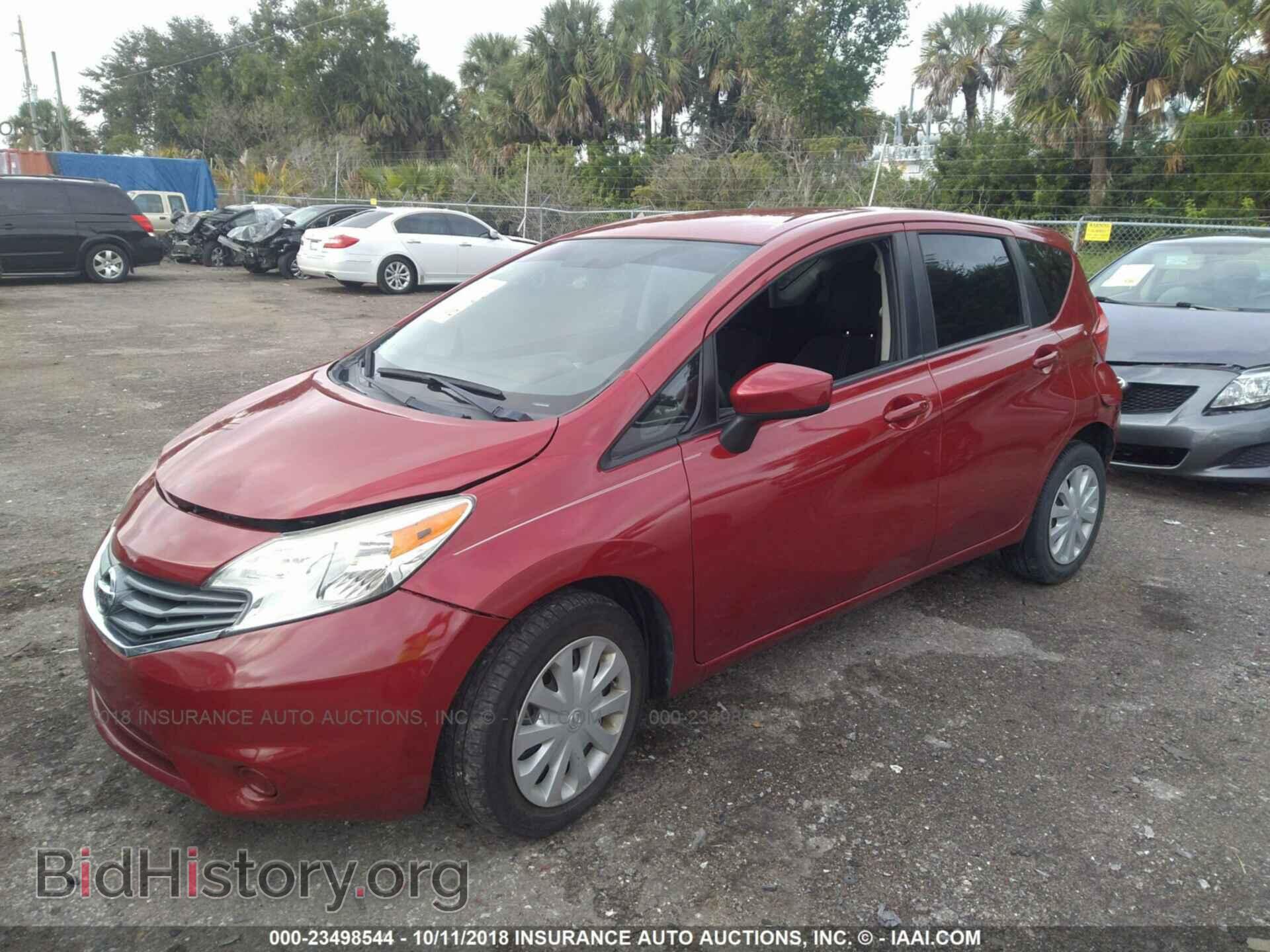 2015 Nissan Versa note - VIN: 3N1CE2CP3FL379304 - Photo 2