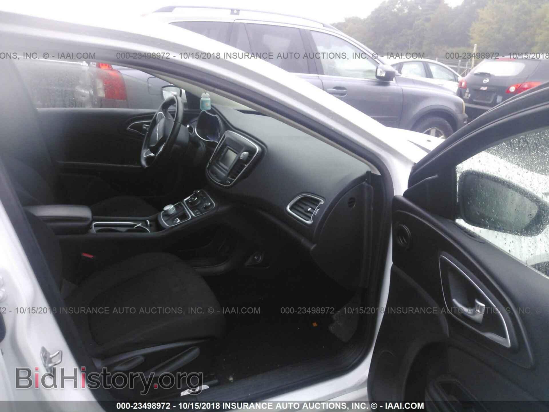 2015 Chrysler 200 - VIN: 1C3CCCAB0FN604217 - Photo 5