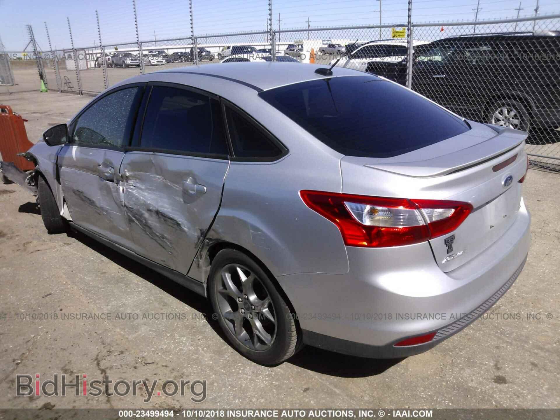 2014 Ford Focus - VIN: 1FADP3F25EL224741 - Photo 3