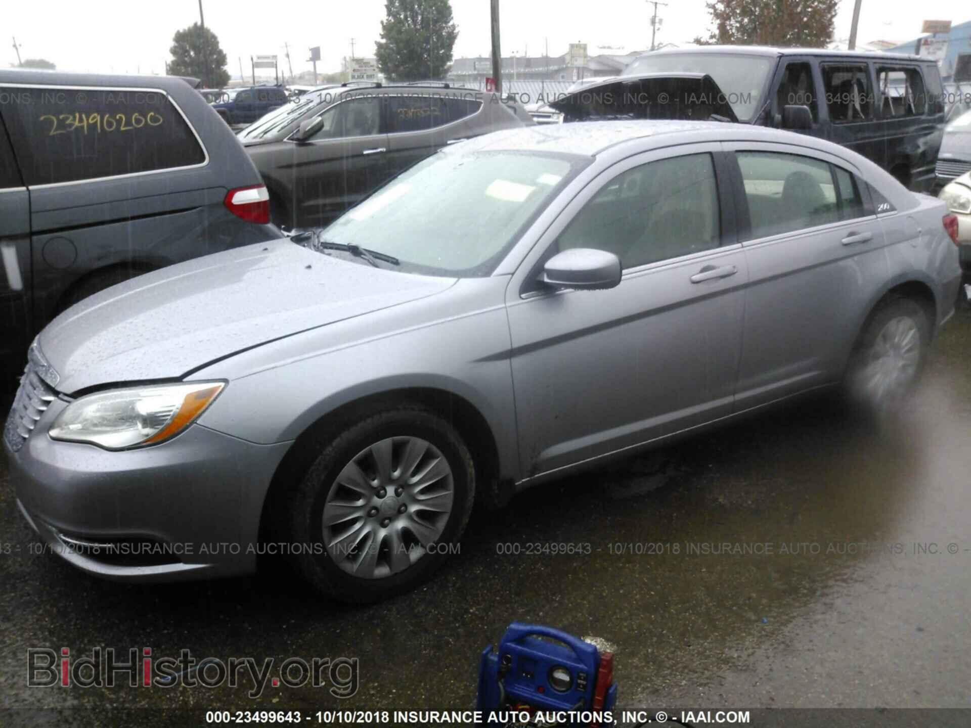 2014 Chrysler 200 - VIN: 1C3CCBAB3EN207240 - Photo 2