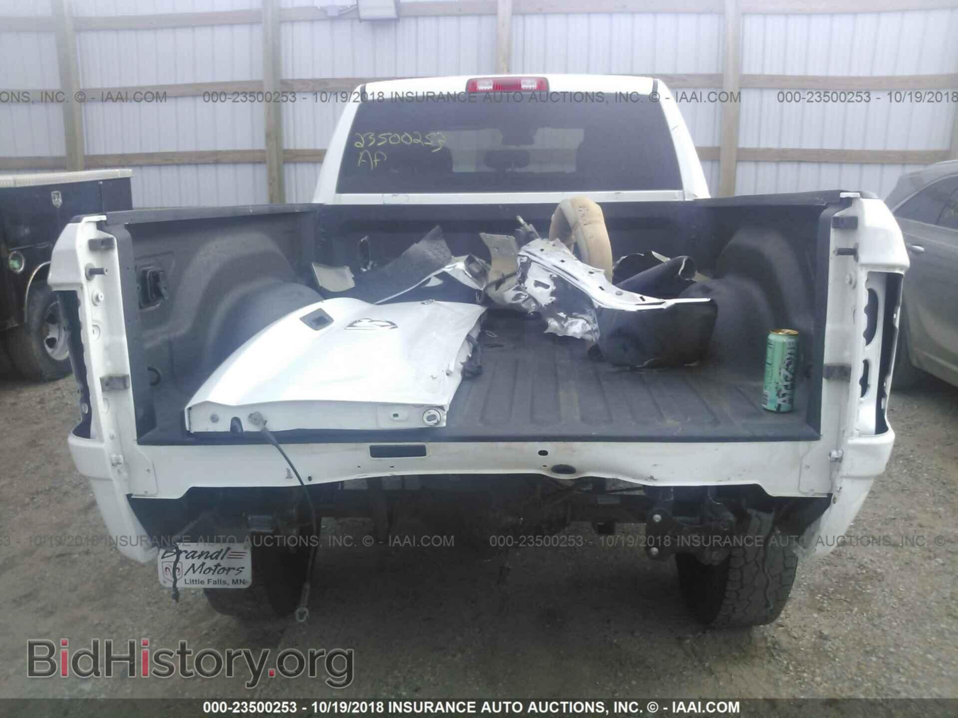2017 Ram 3500 - VIN: 3C63R3CJ0HG666332 - Фото 8